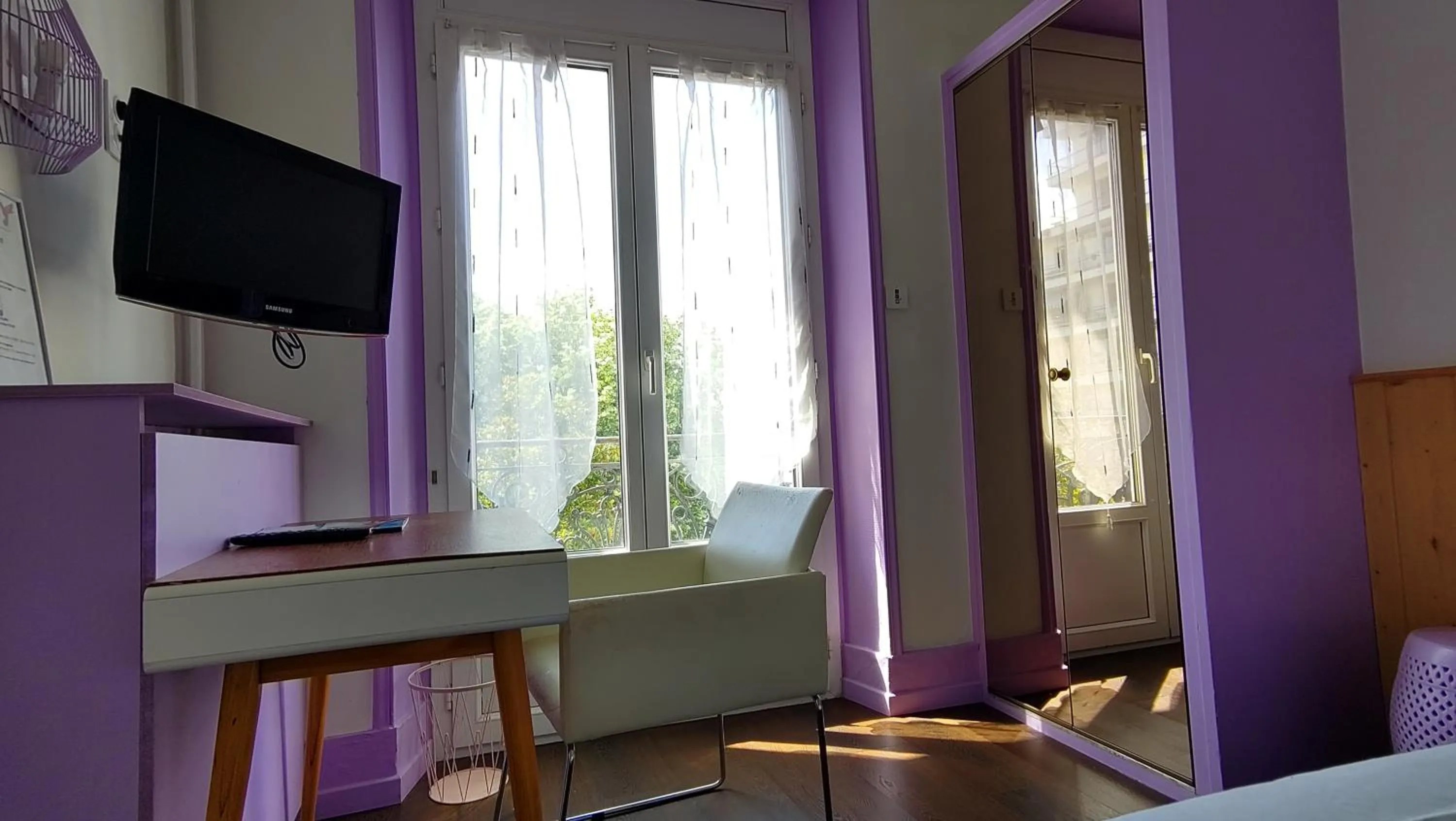 Bed in Hotel Le Colibri