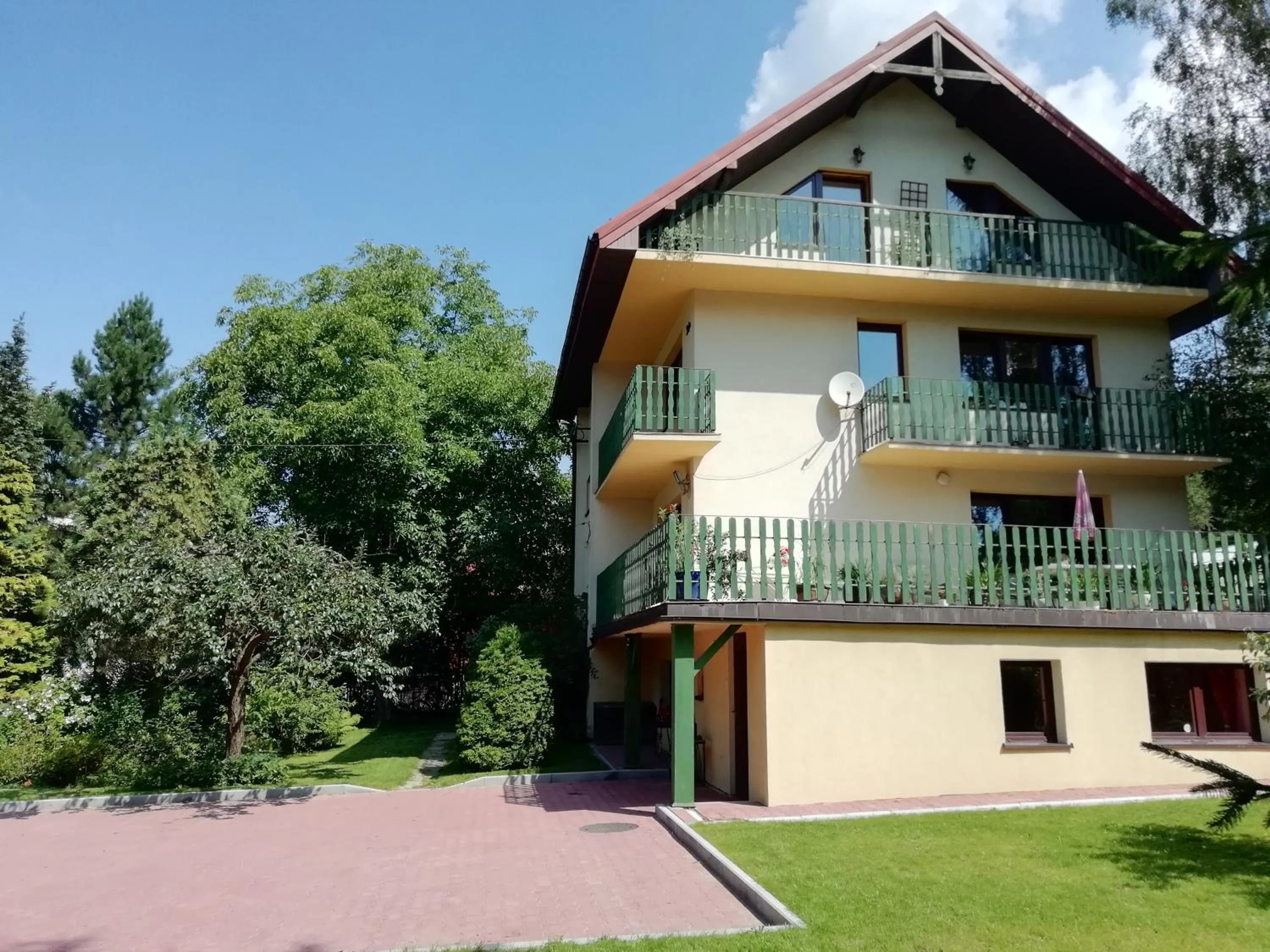 Facade/entrance in Willa Mirabelka