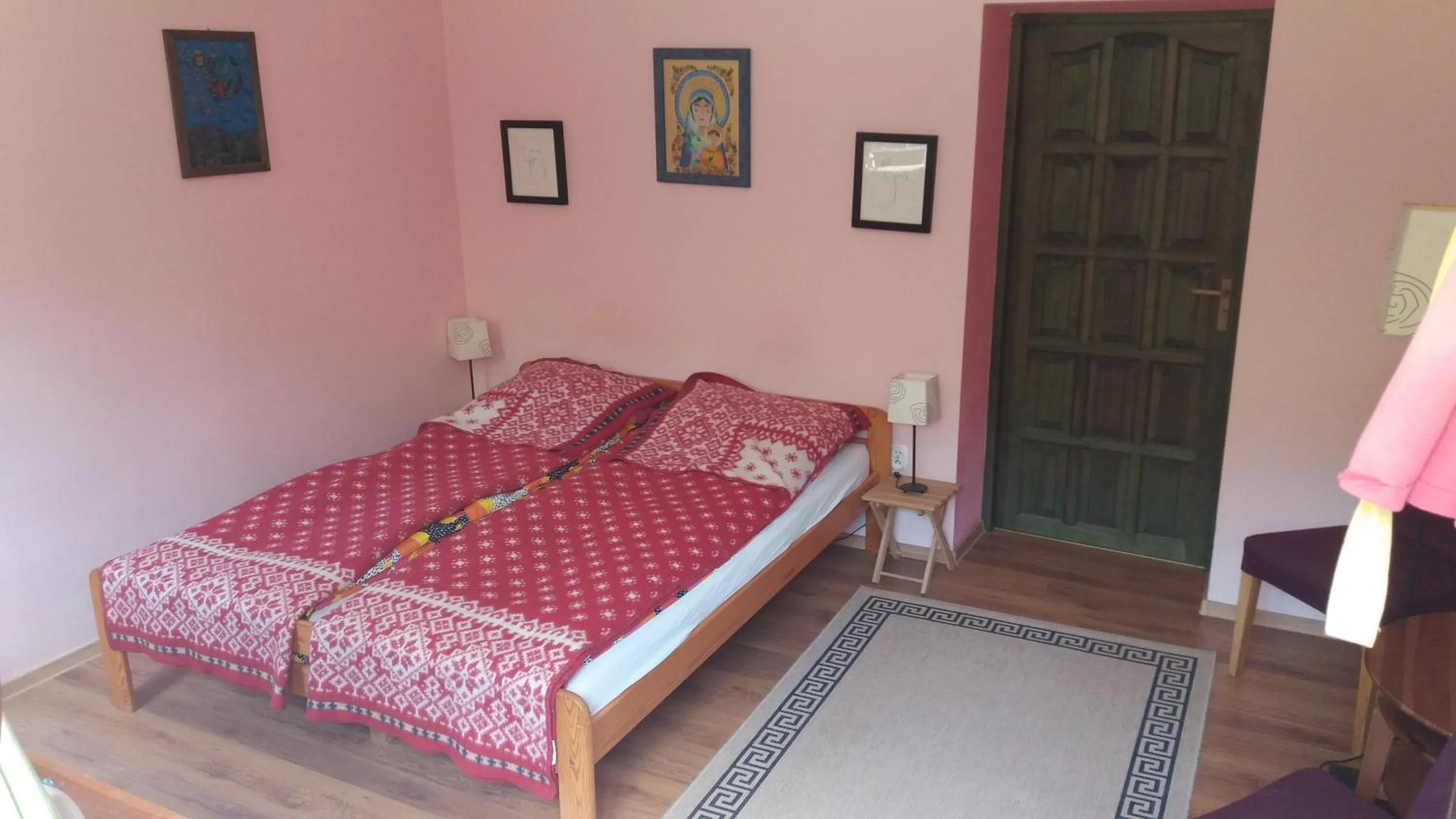 Bed in Willa Mirabelka