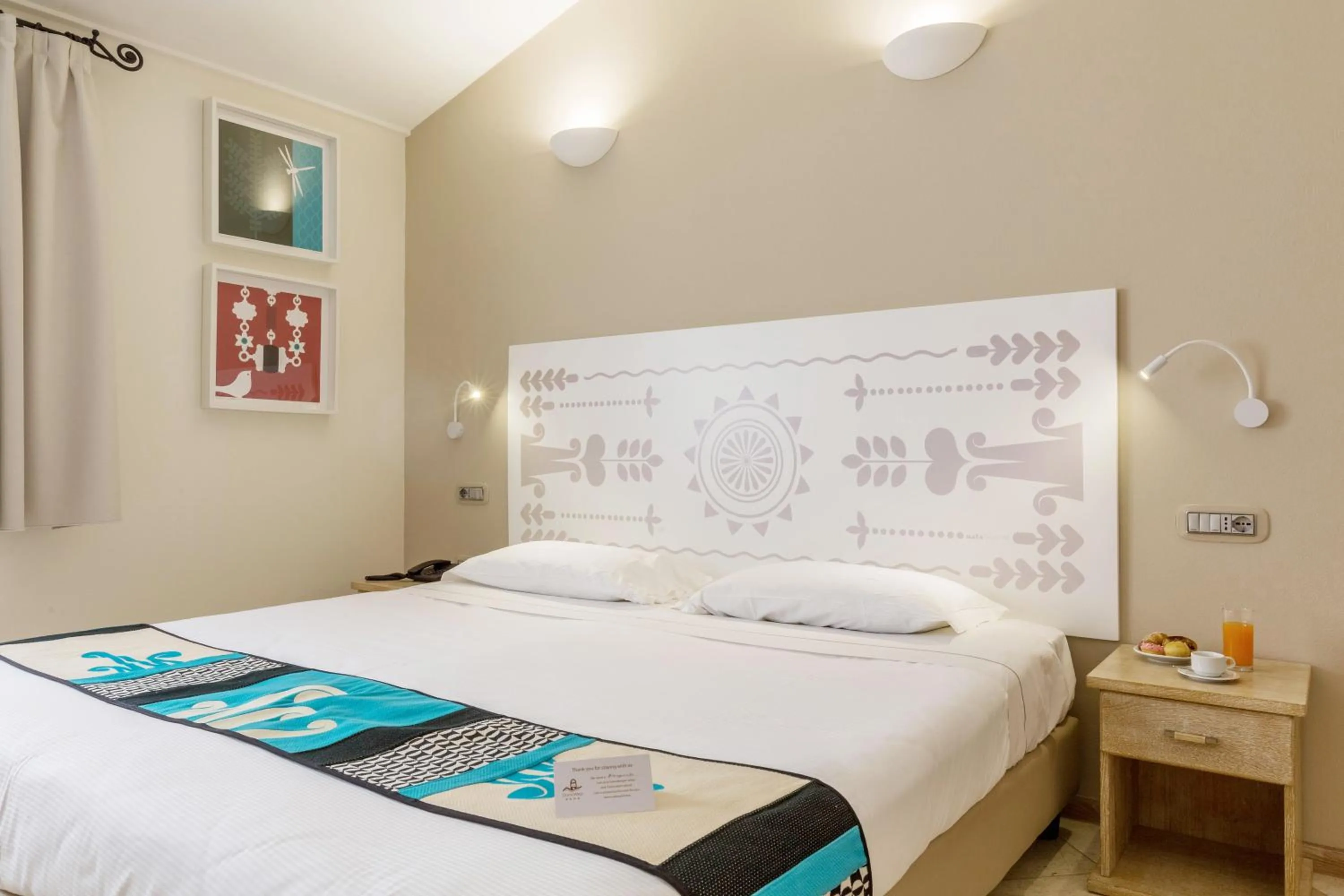 Bed in Hotel Domomea