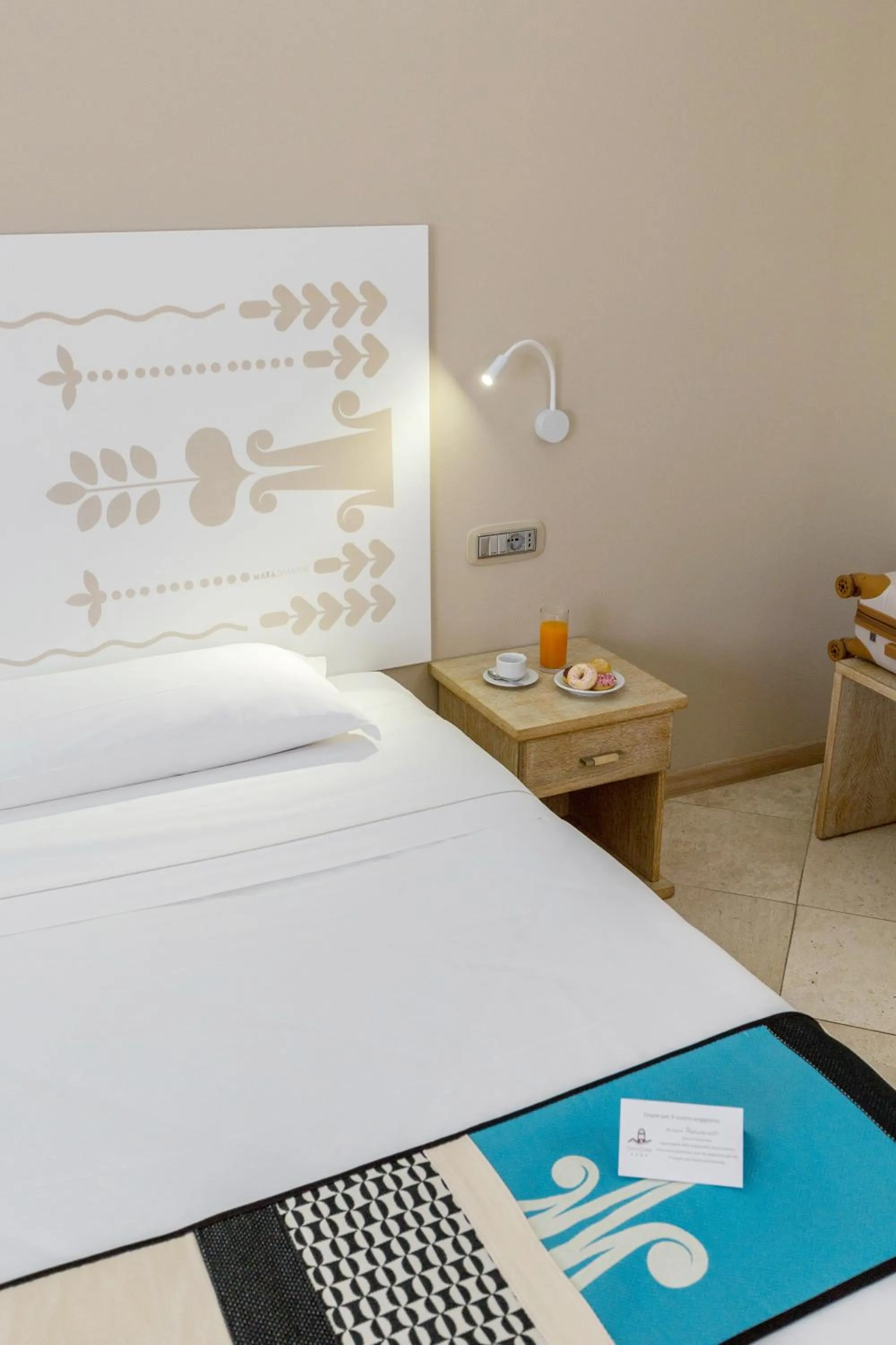 Photo of the whole room, Bed in Hotel Domomea