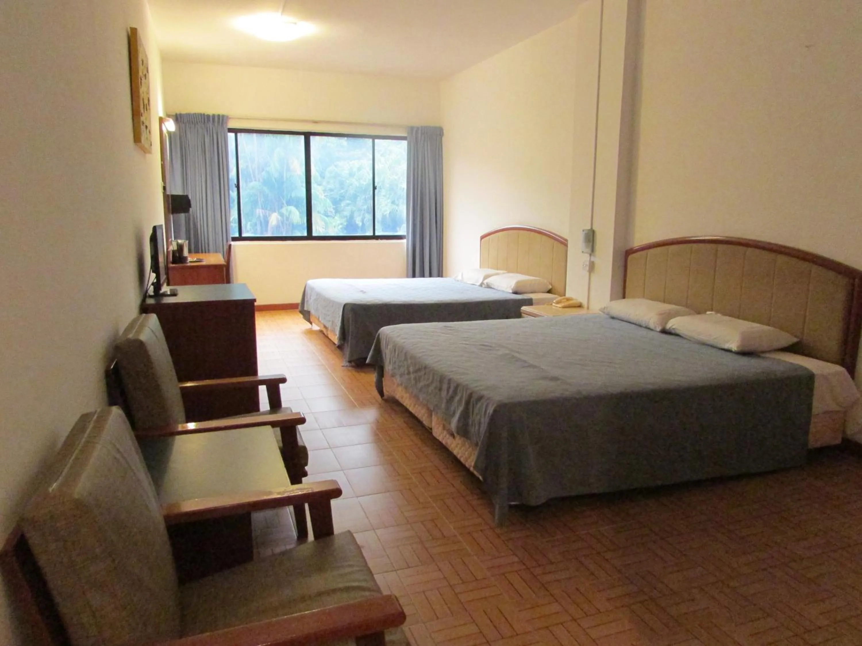 Photo of the whole room, Bed in Hotel Supreme