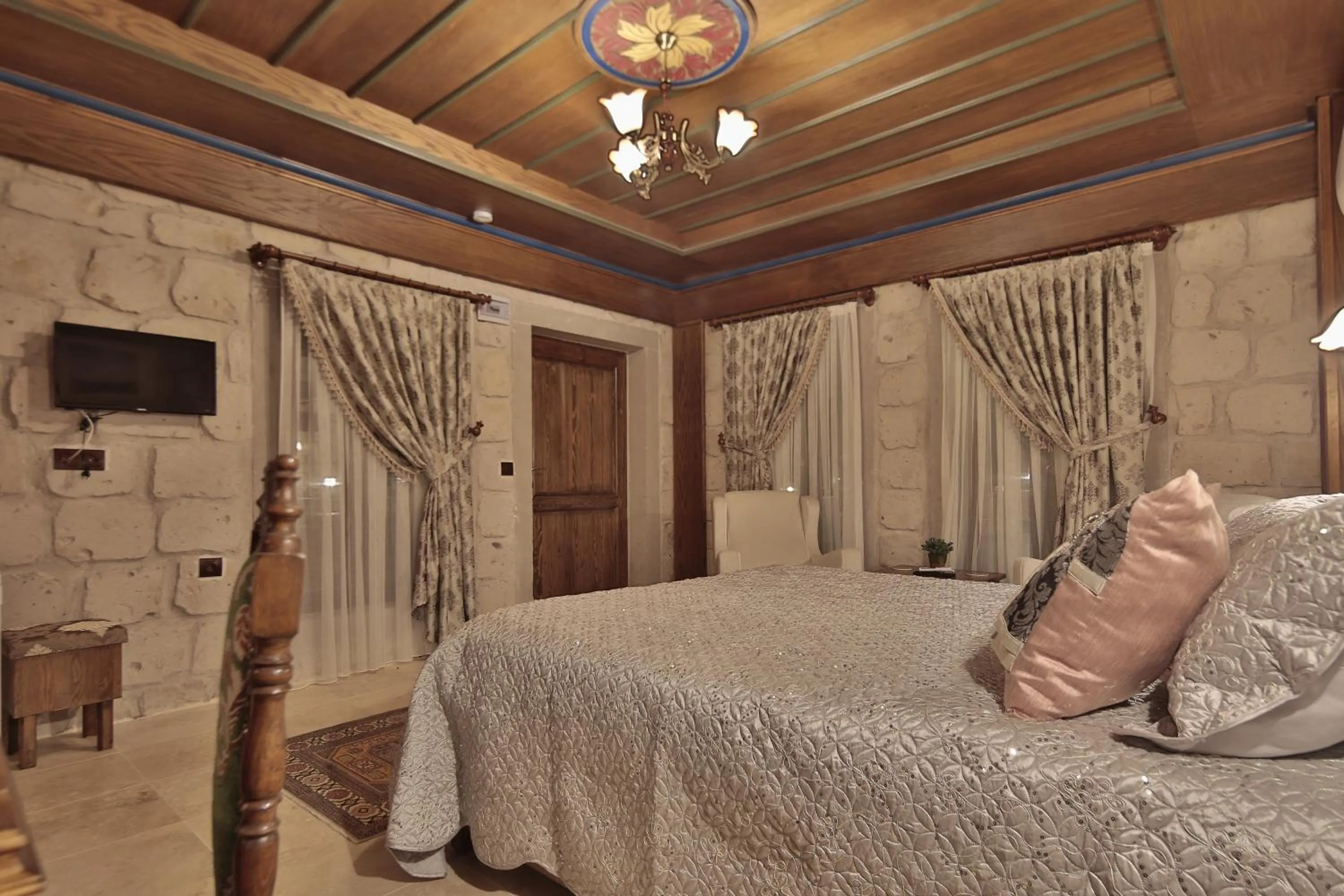 Photo of the whole room in Guzide Cave Hotel