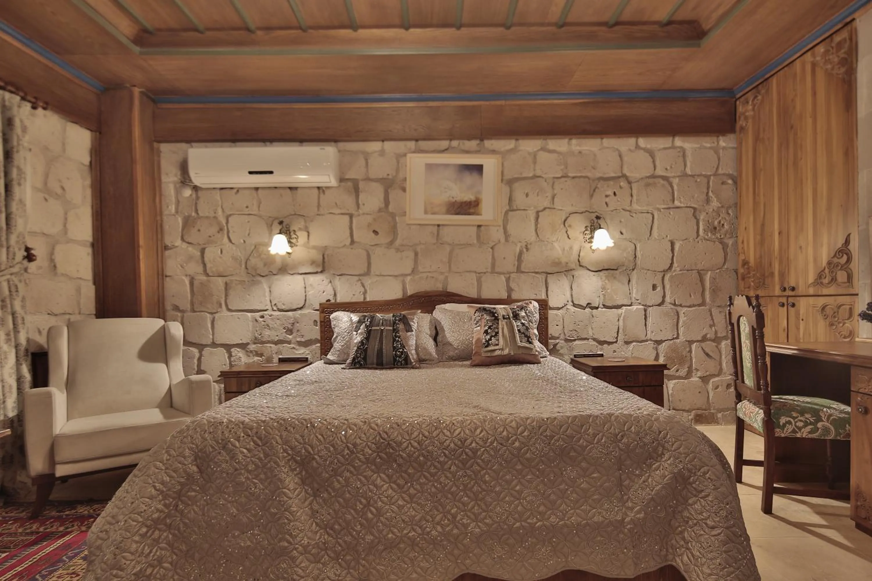 Bed in Guzide Cave Hotel