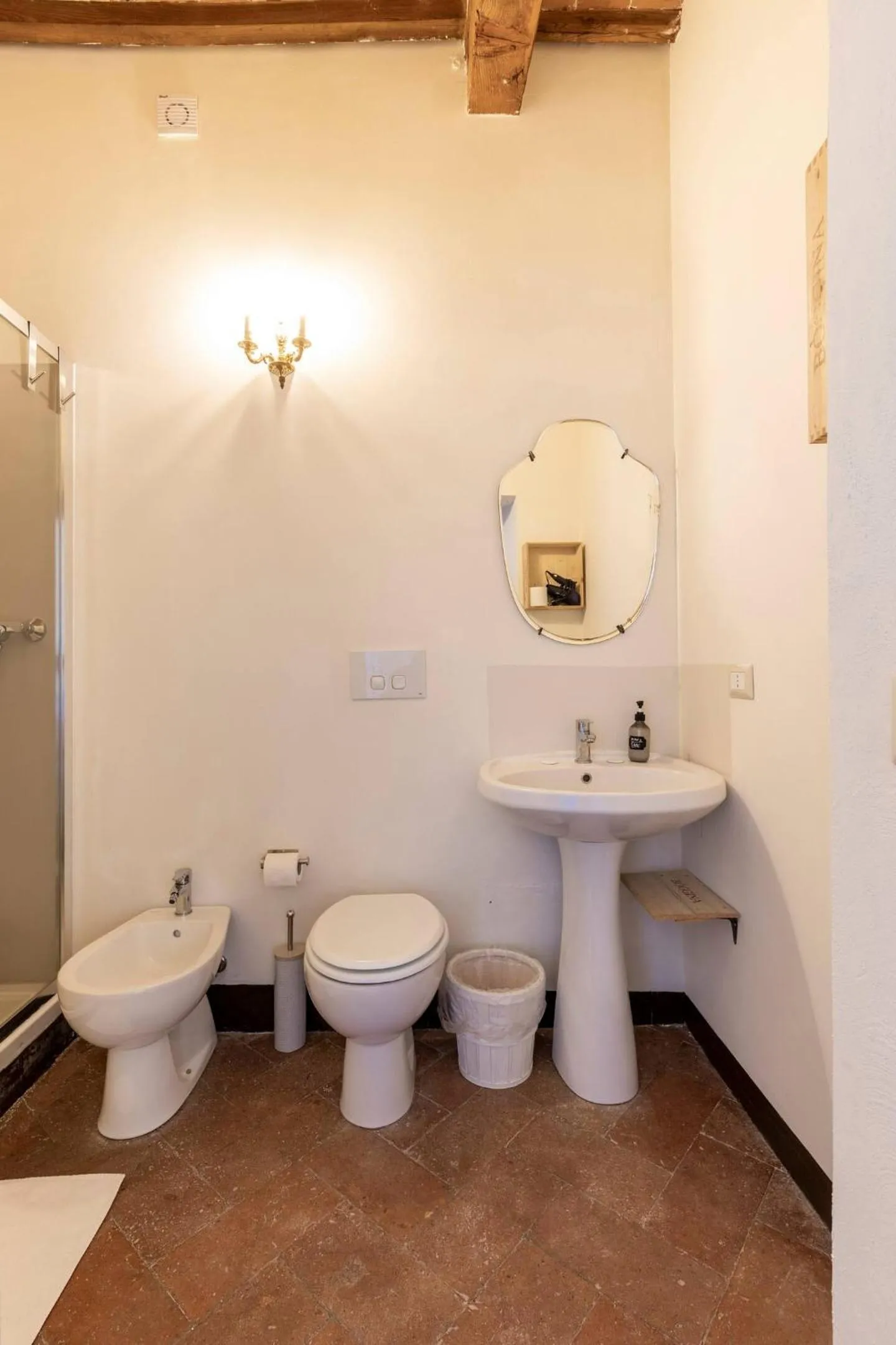 Shower in Palazzo Ninci