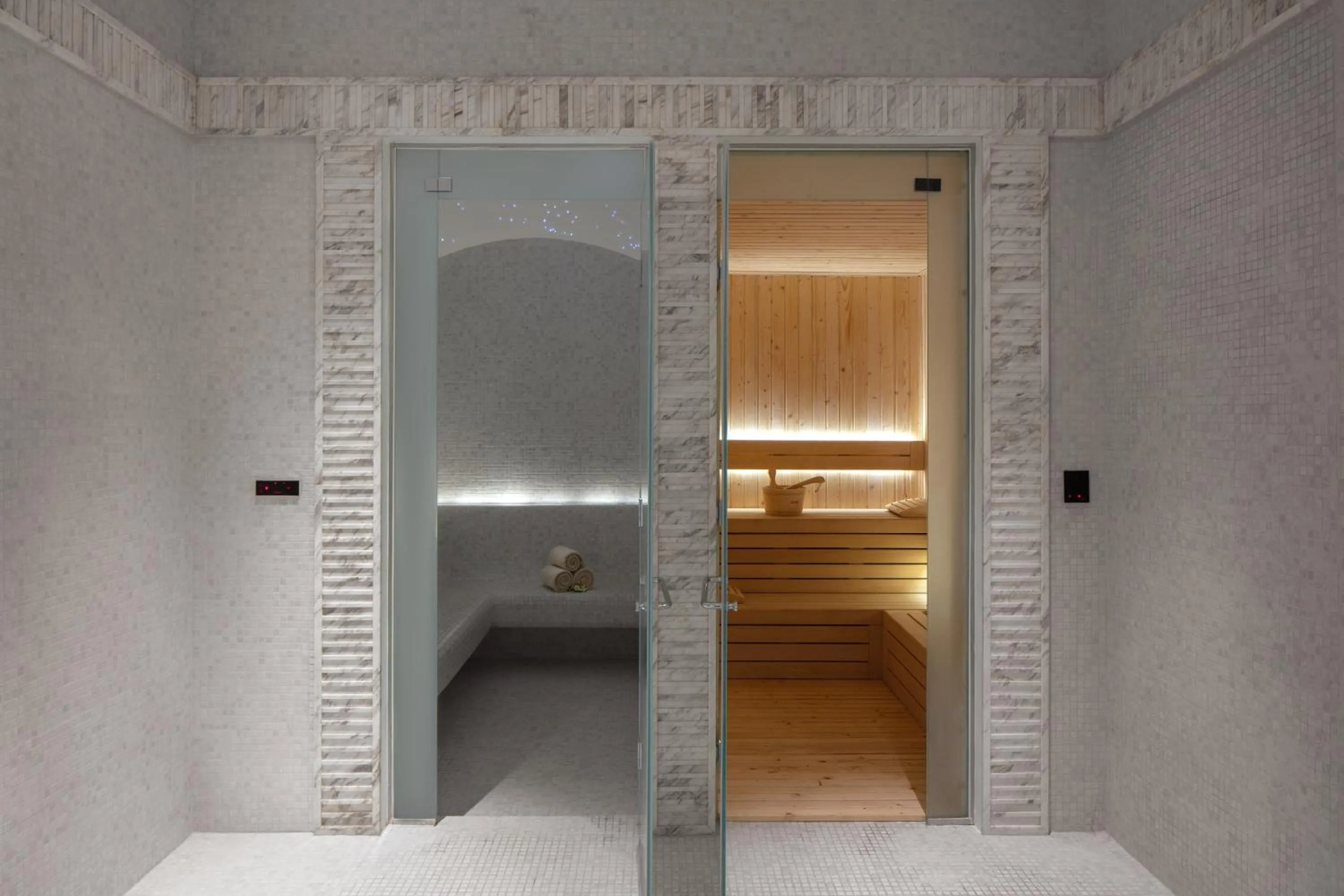 Sauna, Bed in Azerai La Residence, Hue