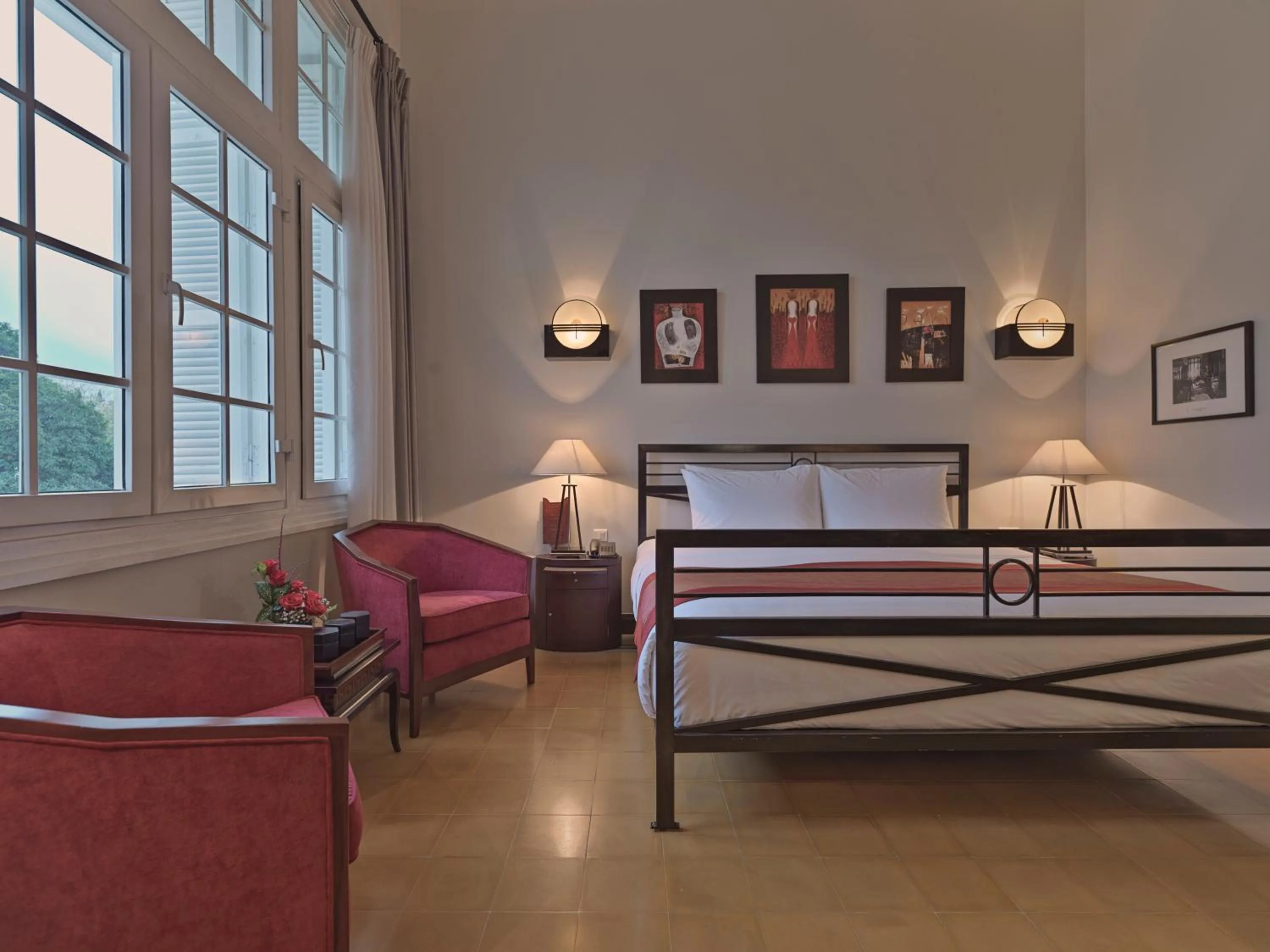 Bedroom, Bed in Azerai La Residence, Hue