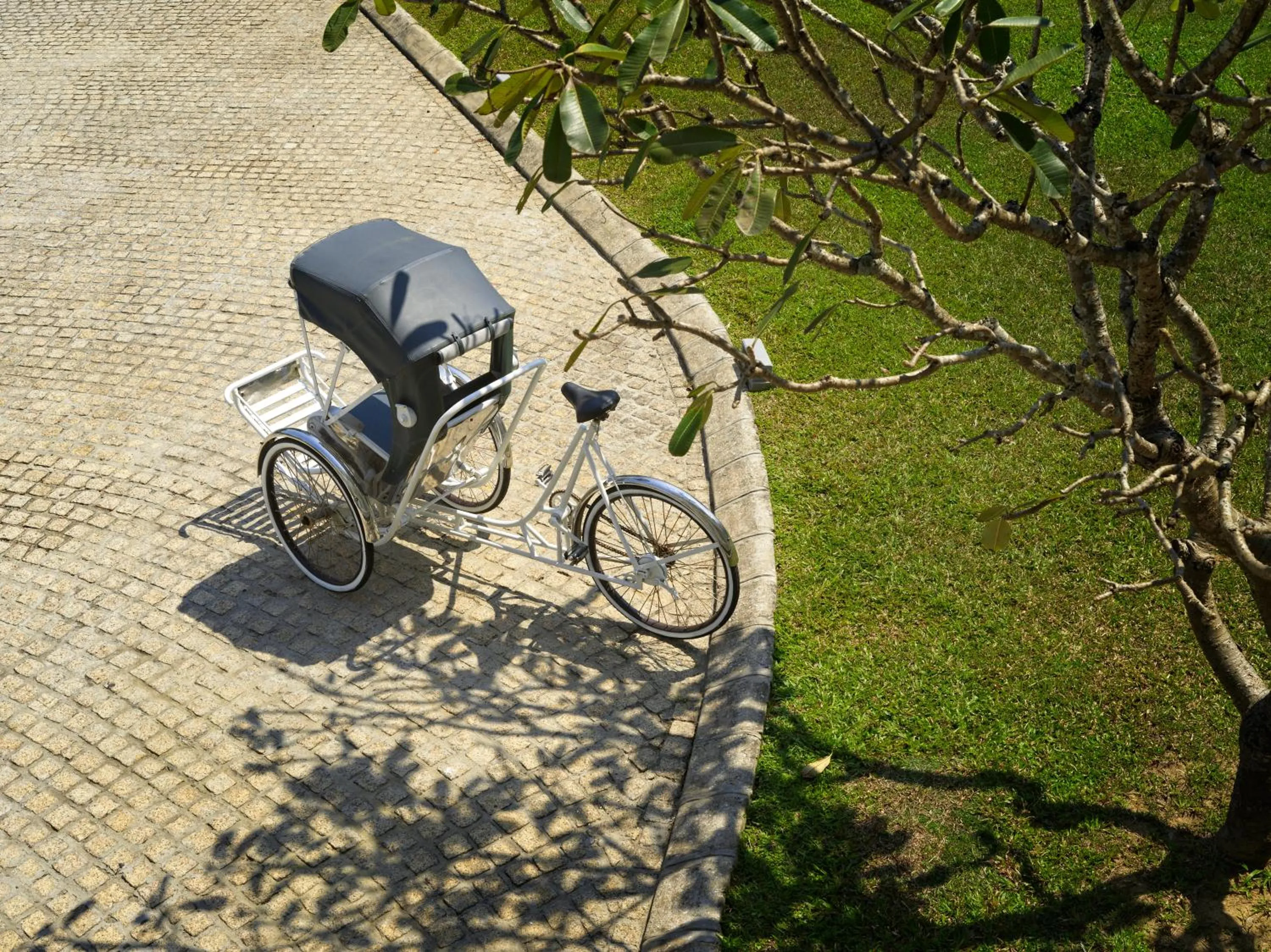 Area and facilities in Azerai La Residence, Hue