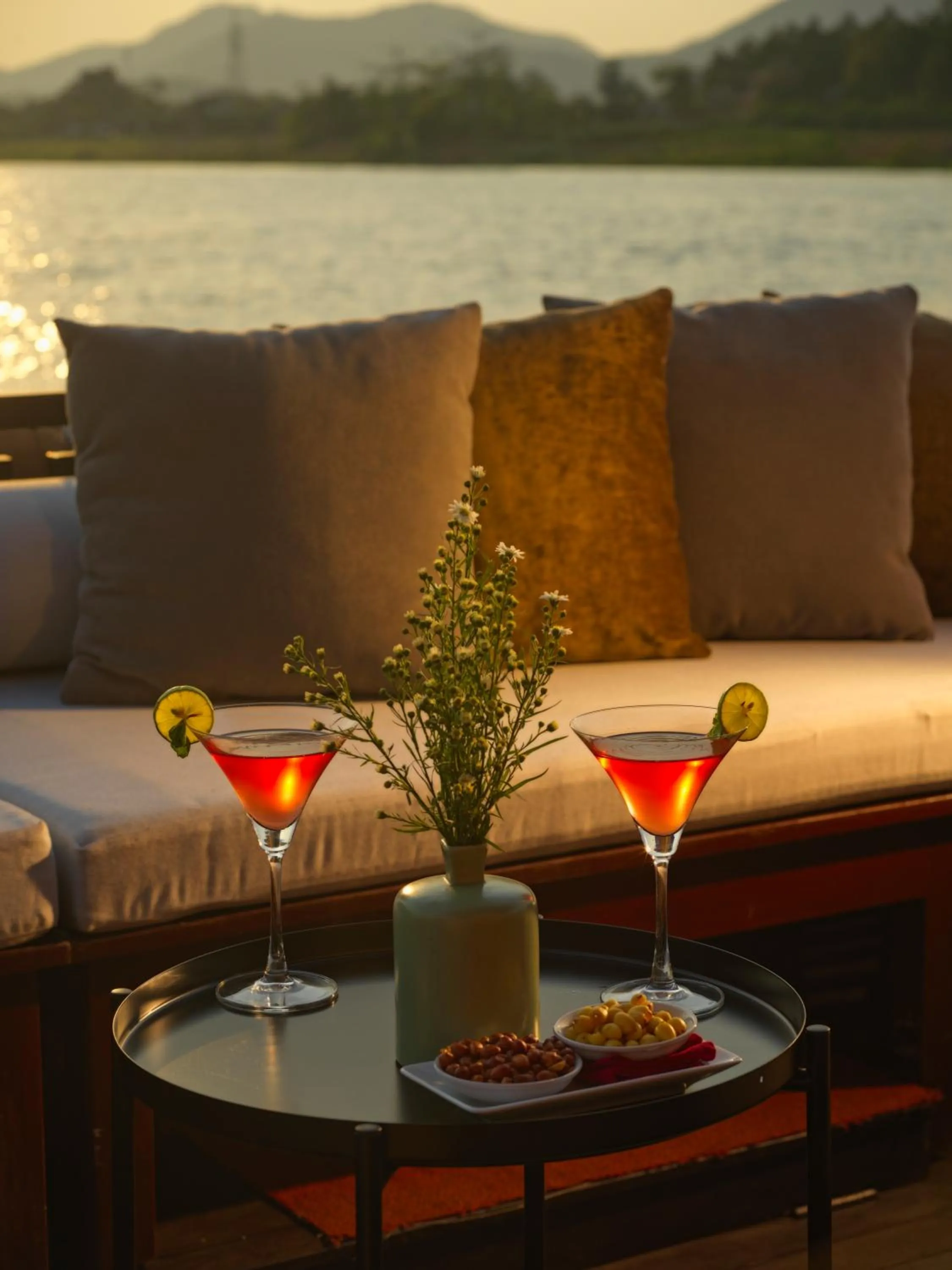 Drinks in Azerai La Residence, Hue