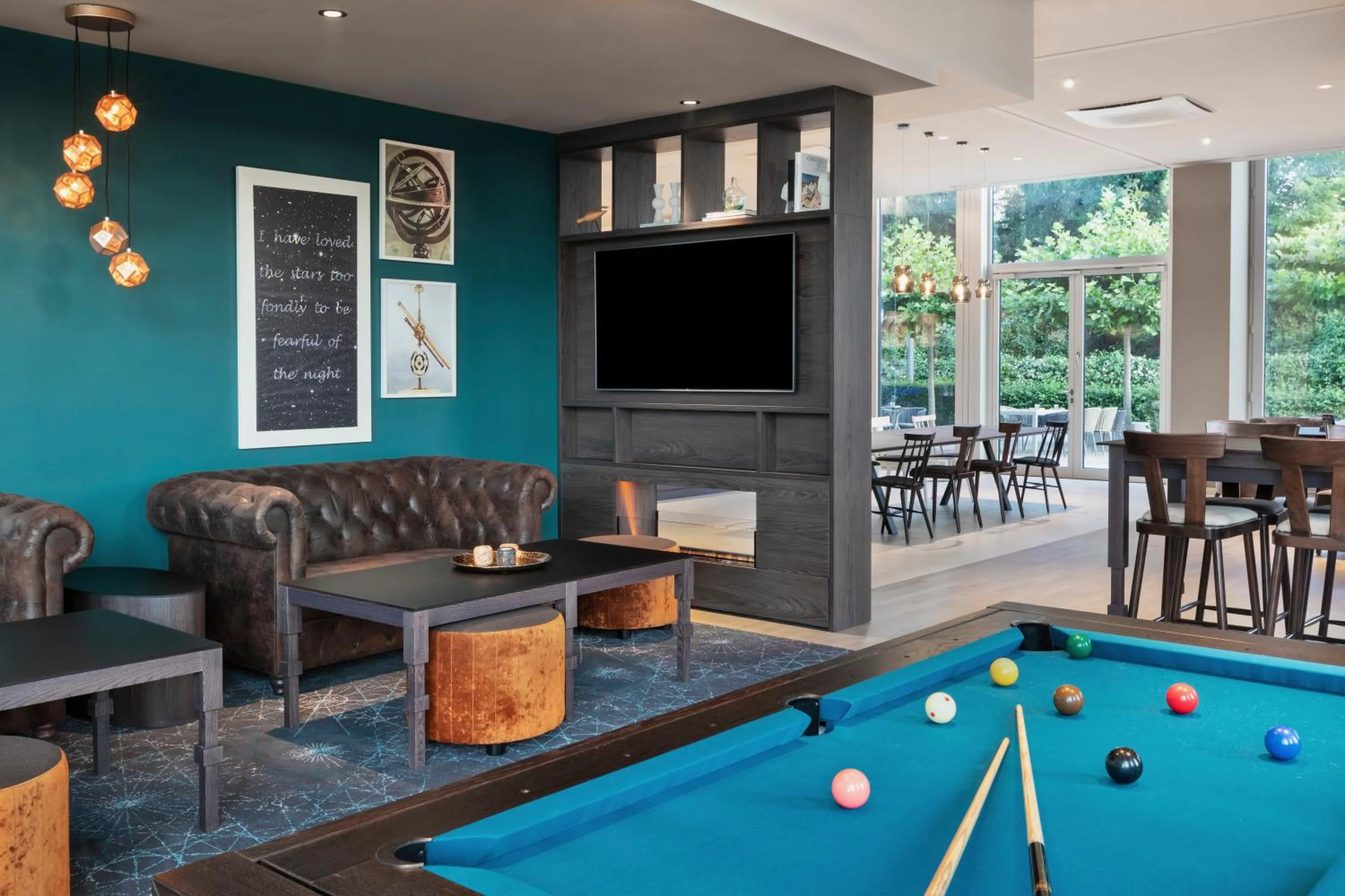 Billiard in Stellaris Apartment Hotel