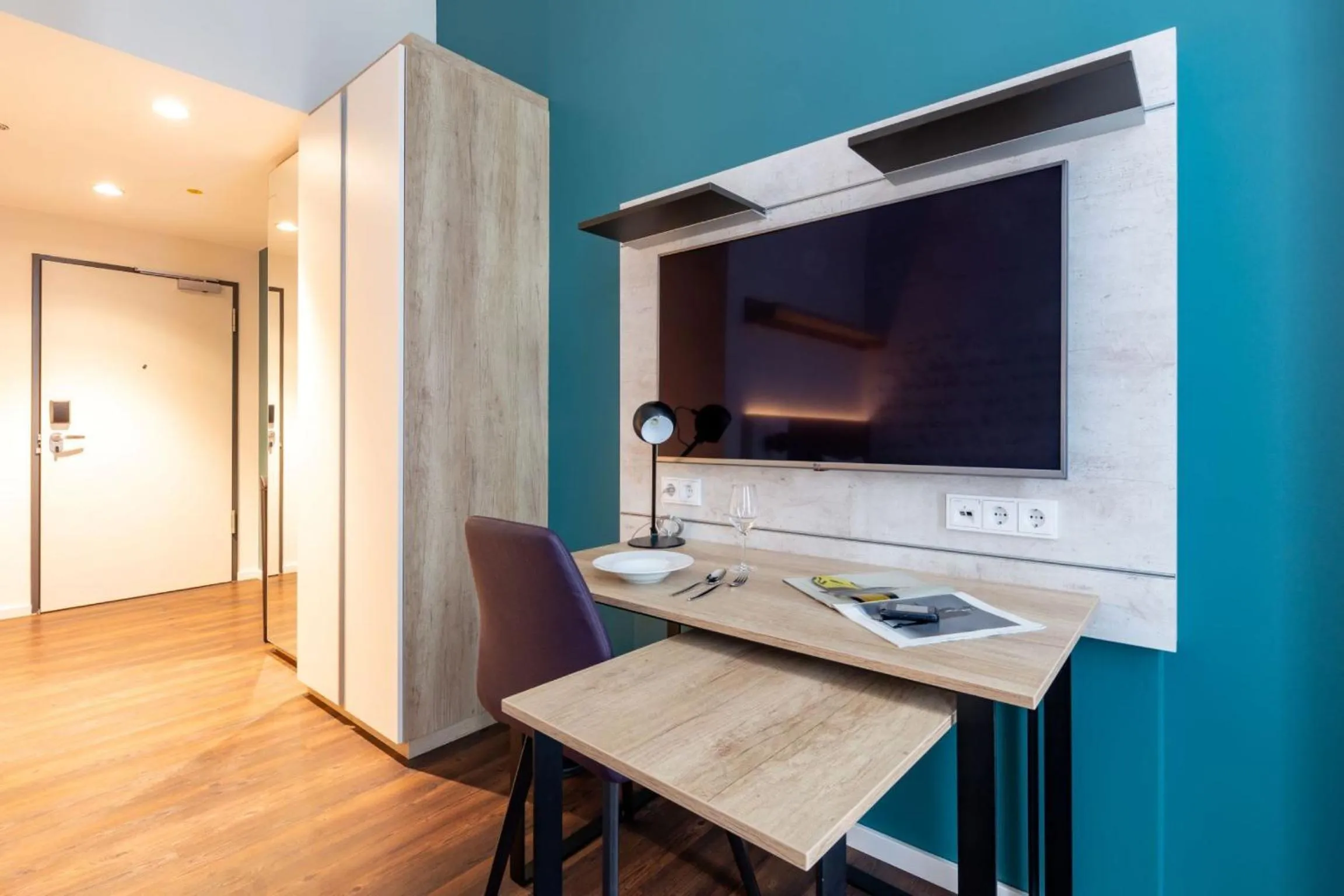 TV and multimedia in Stellaris Apartment Hotel