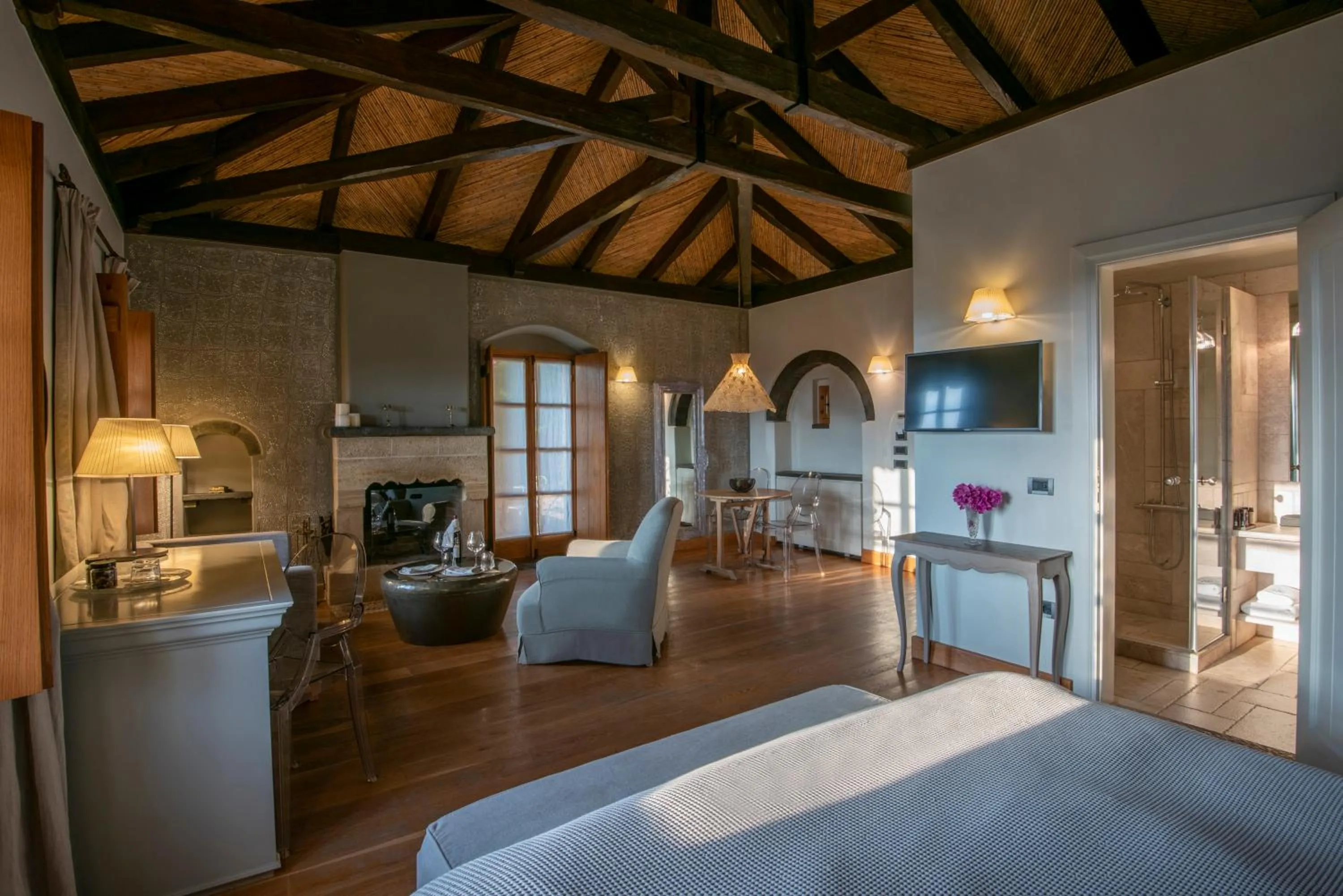 Bedroom, Bed in Kinsterna Hotel