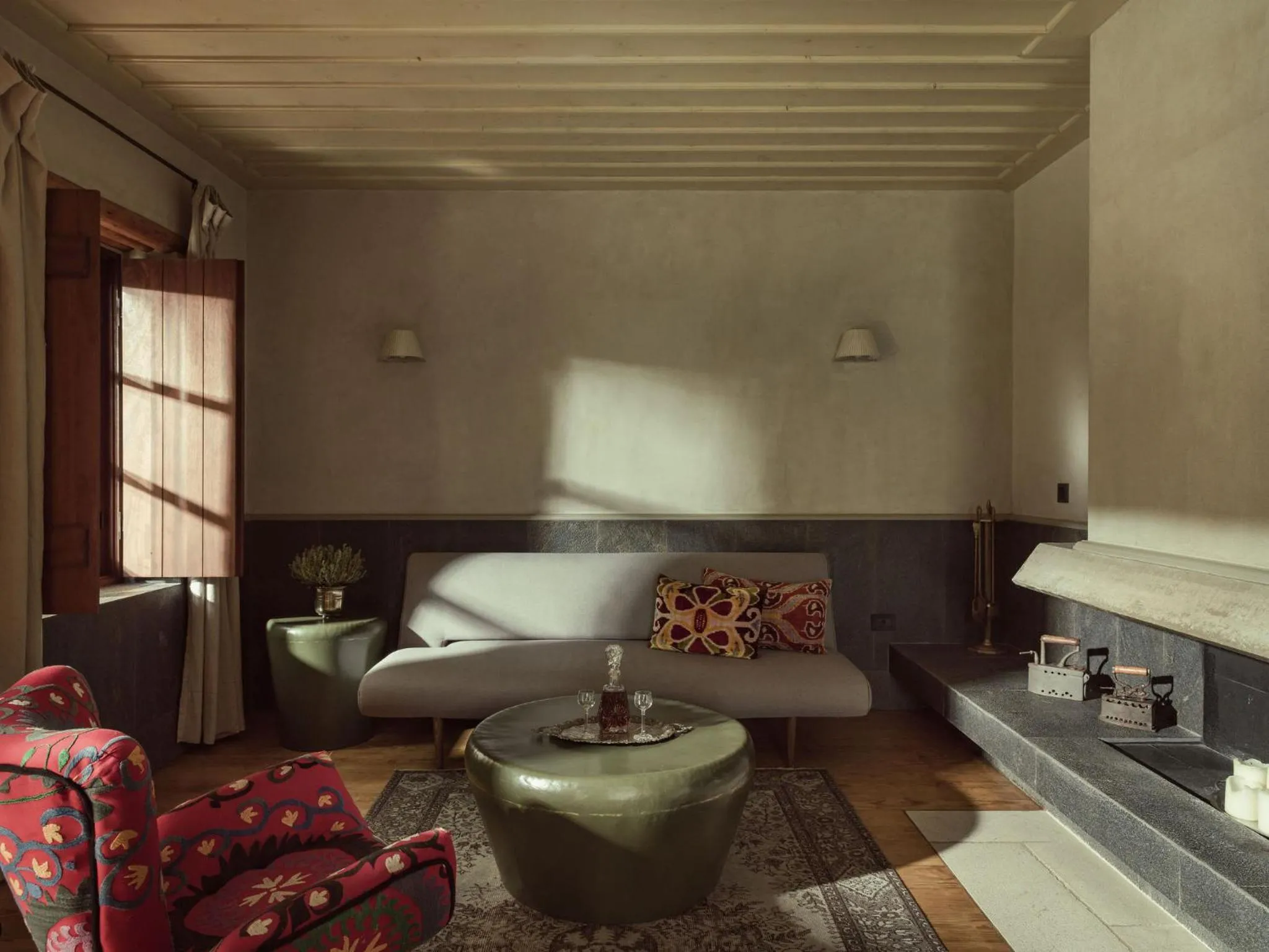 Living room in Kinsterna Hotel