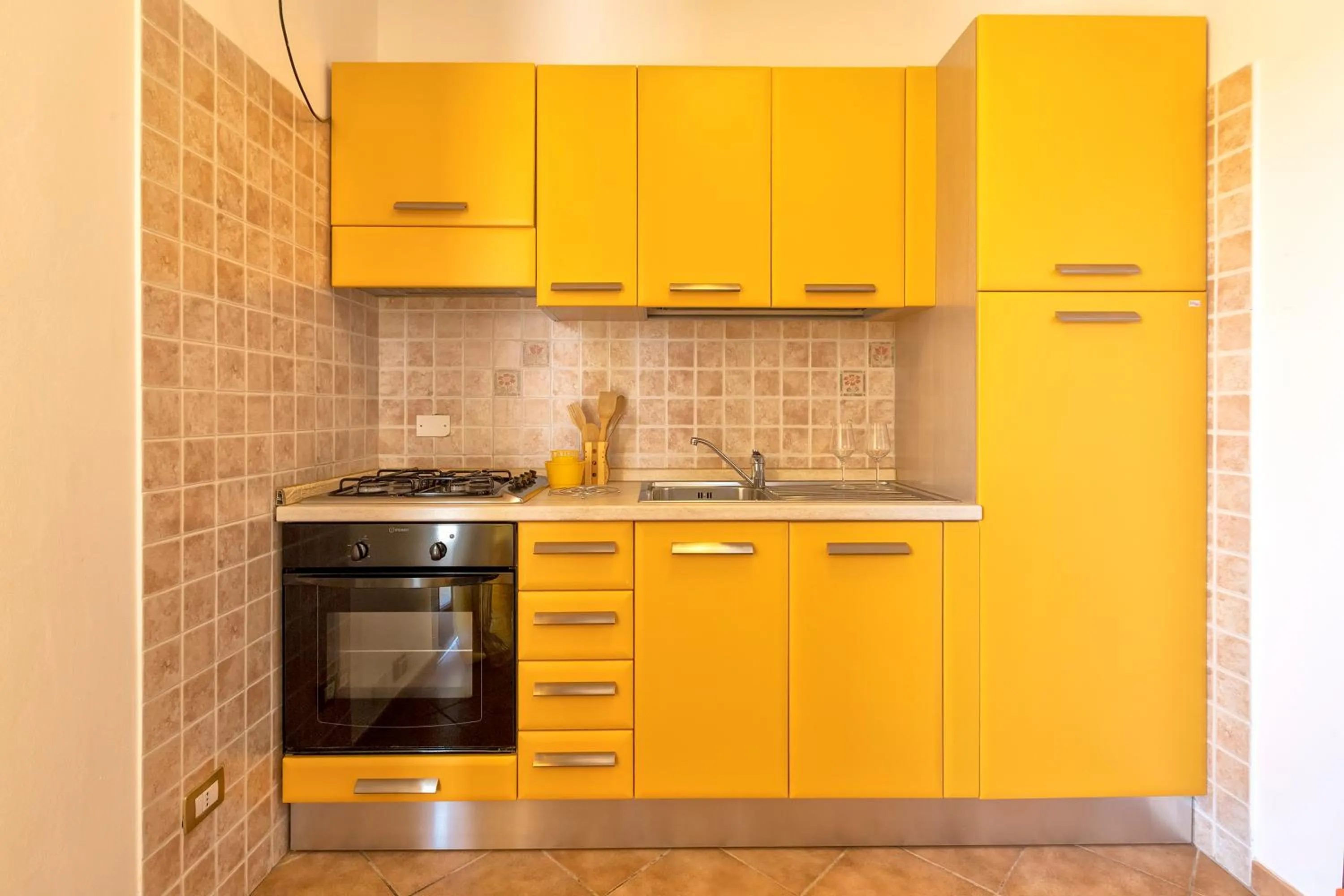 Kitchen or kitchenette in KaRol Casa Vacanze