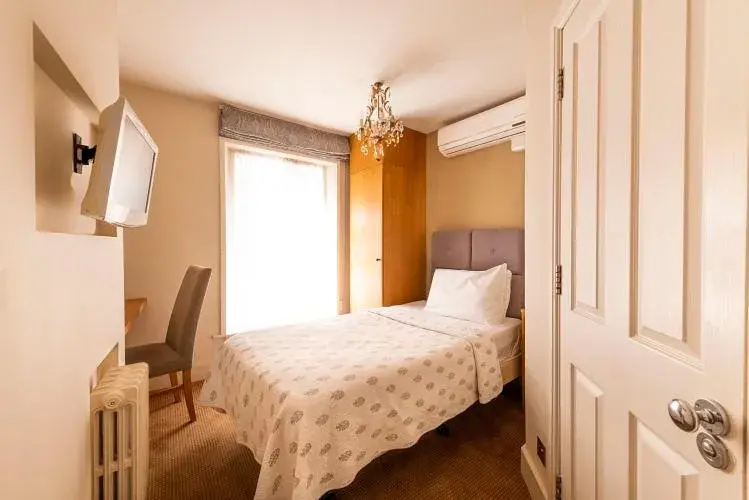 Single Room in Fielding Hotel Single Room in Fielding Hotel