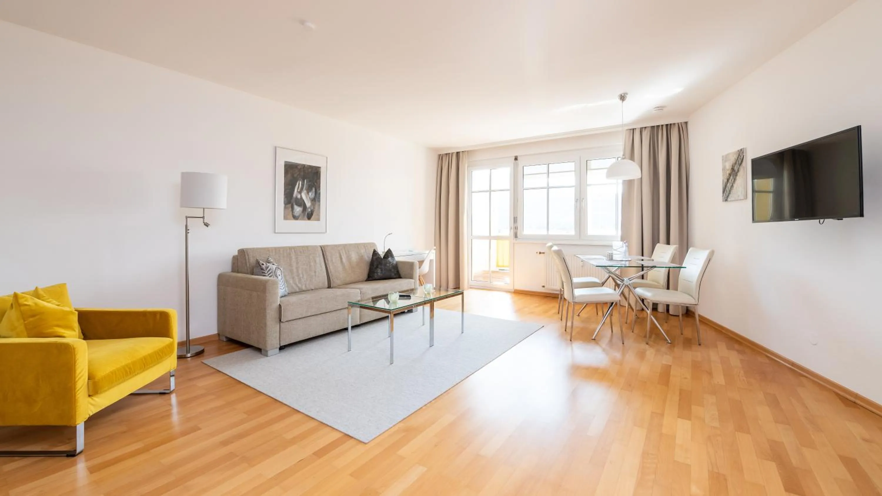 TV and multimedia in Werzer Strandcasino Hotel