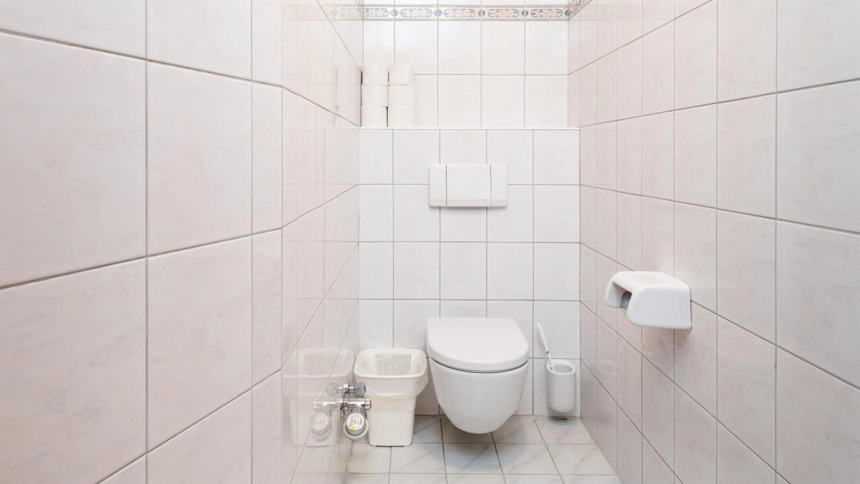 Toilet in Werzer Strandcasino Hotel