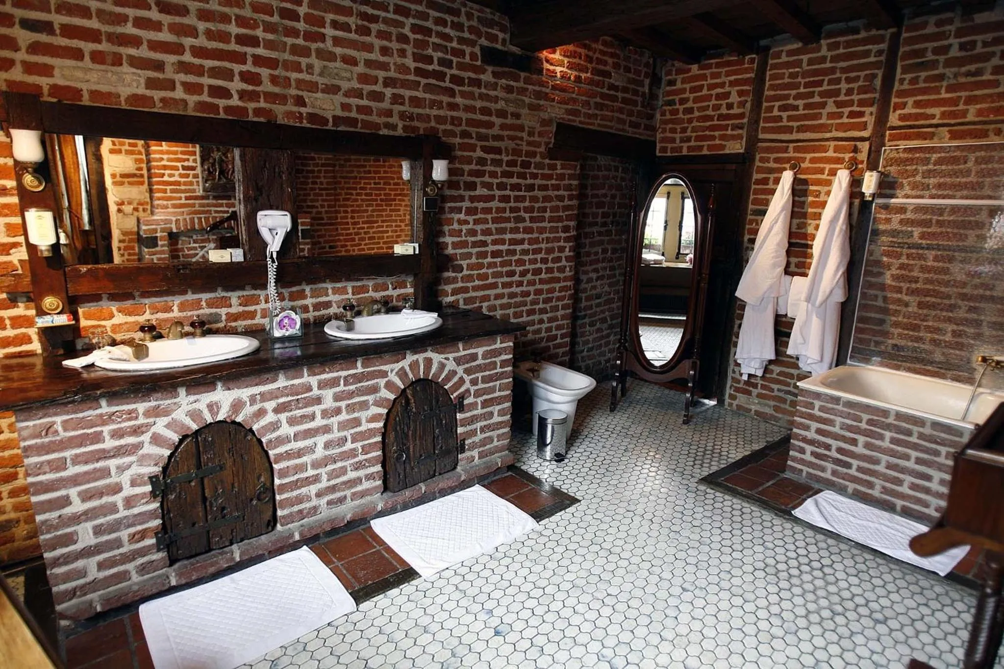 Bathroom in Auberge Du Bon Fermier