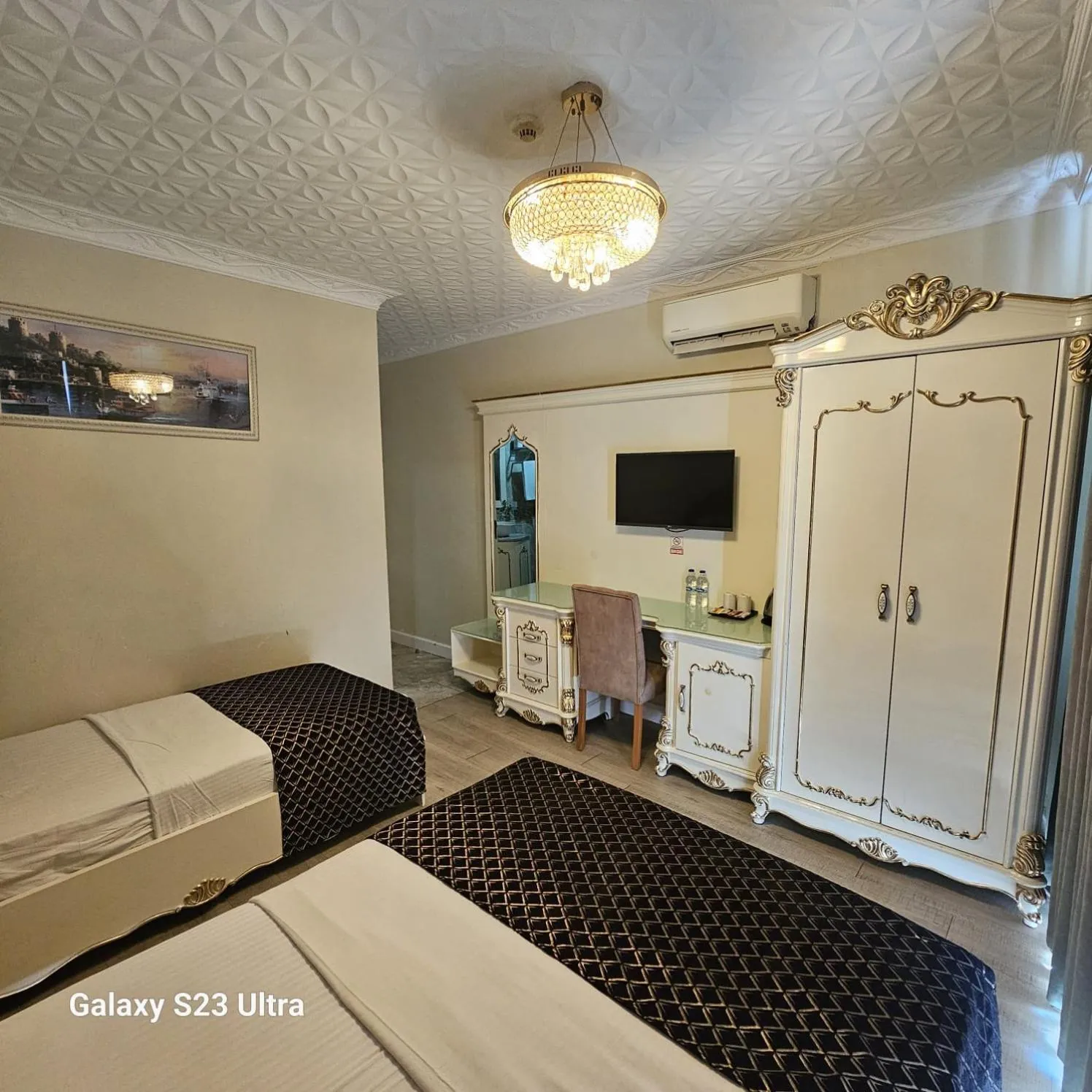 Bed in Best Town Hotel