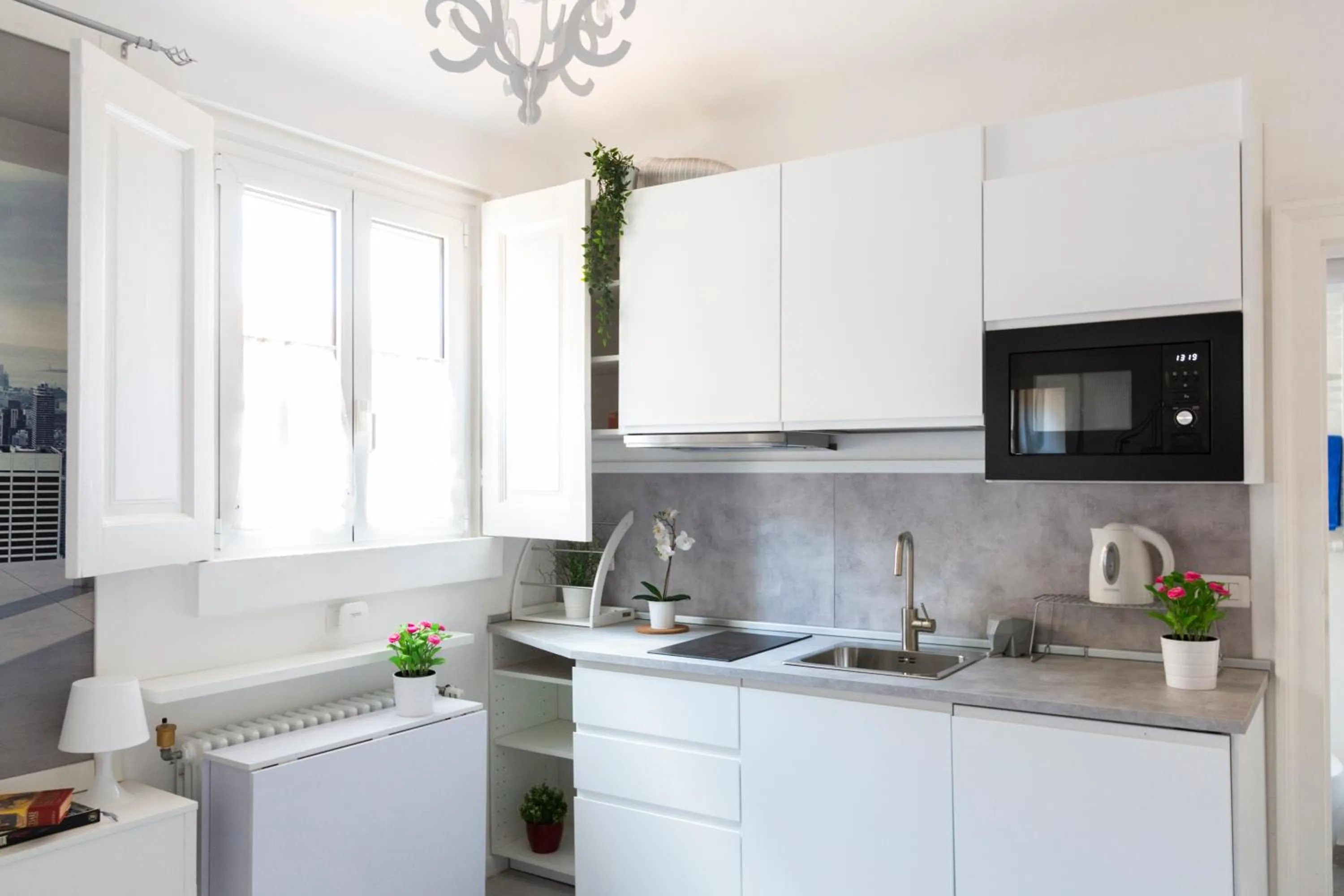 Kitchen or kitchenette in Commenda White Studio