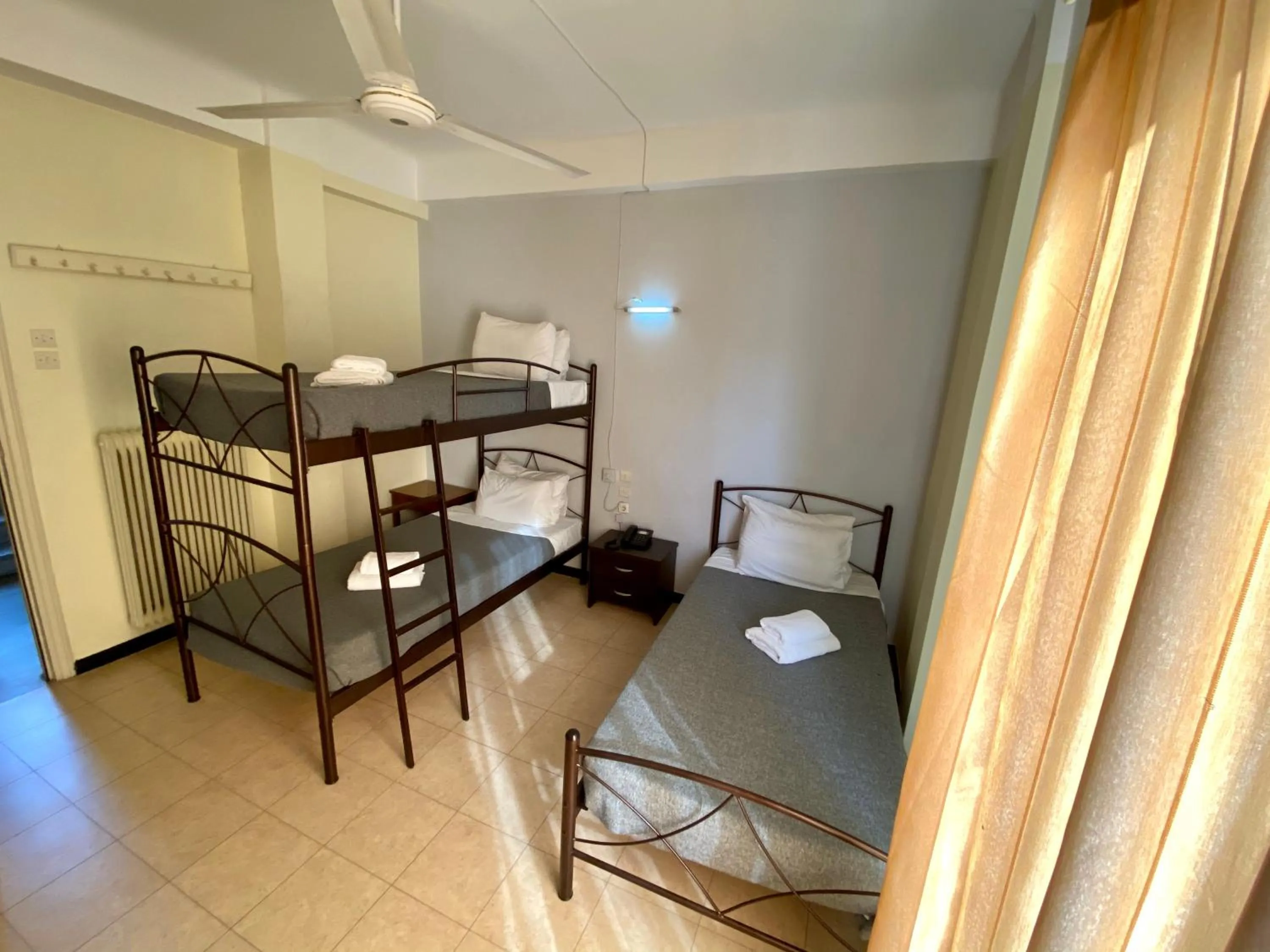 bunk bed, Bed in Artemision