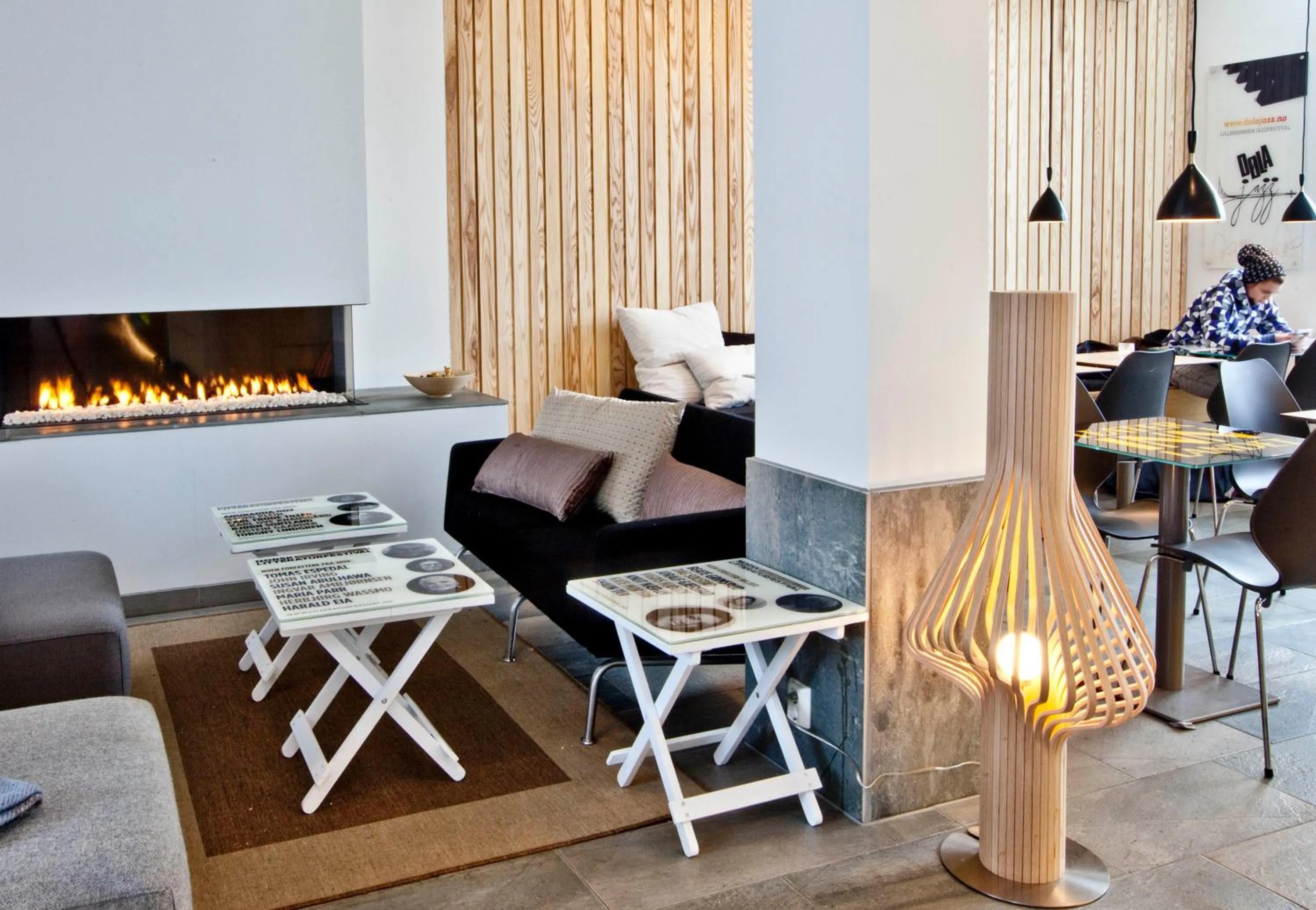 Restaurant/places to eat in Stasjonen Hotel