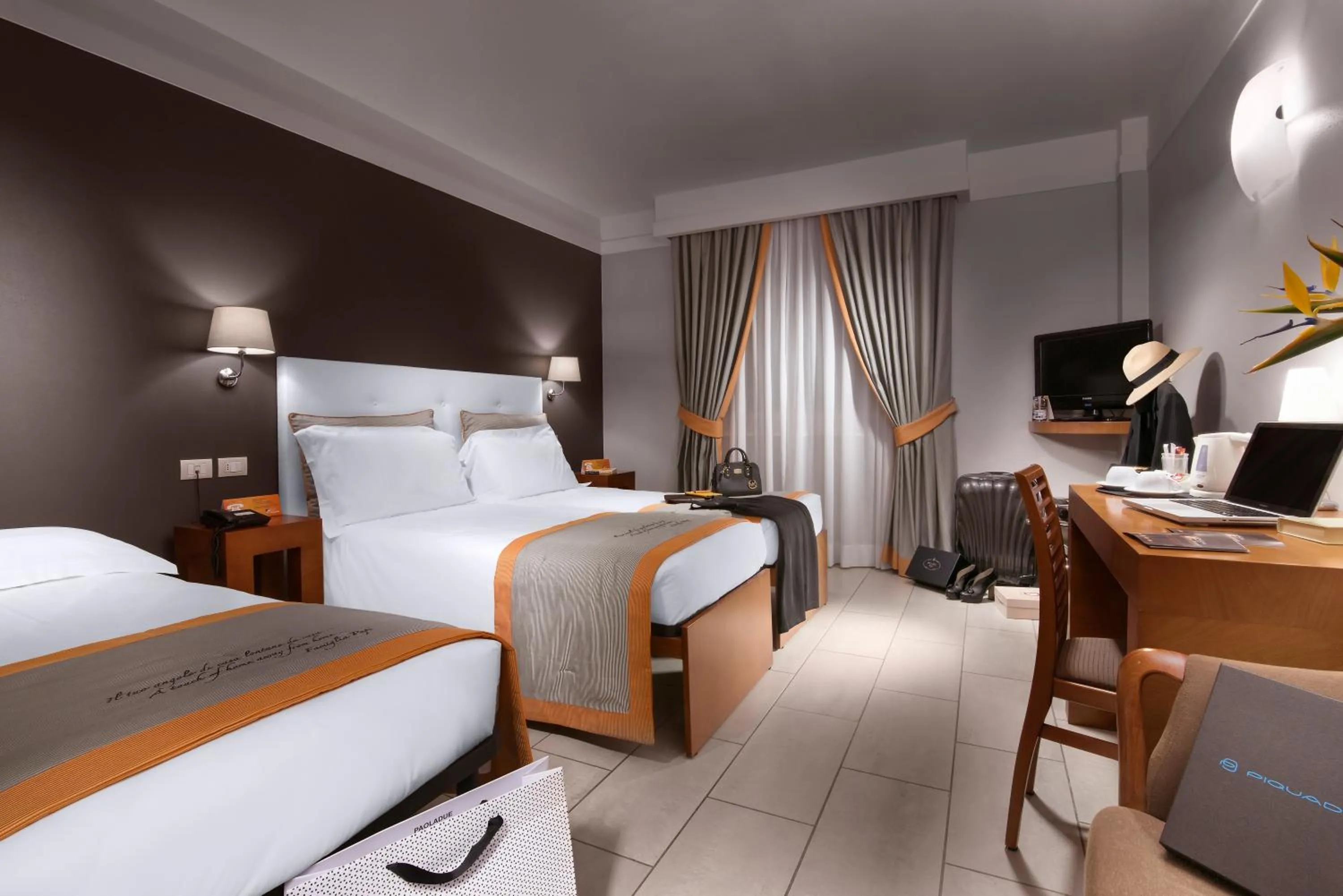 Photo of the whole room, Bed in Hotel Il Viandante