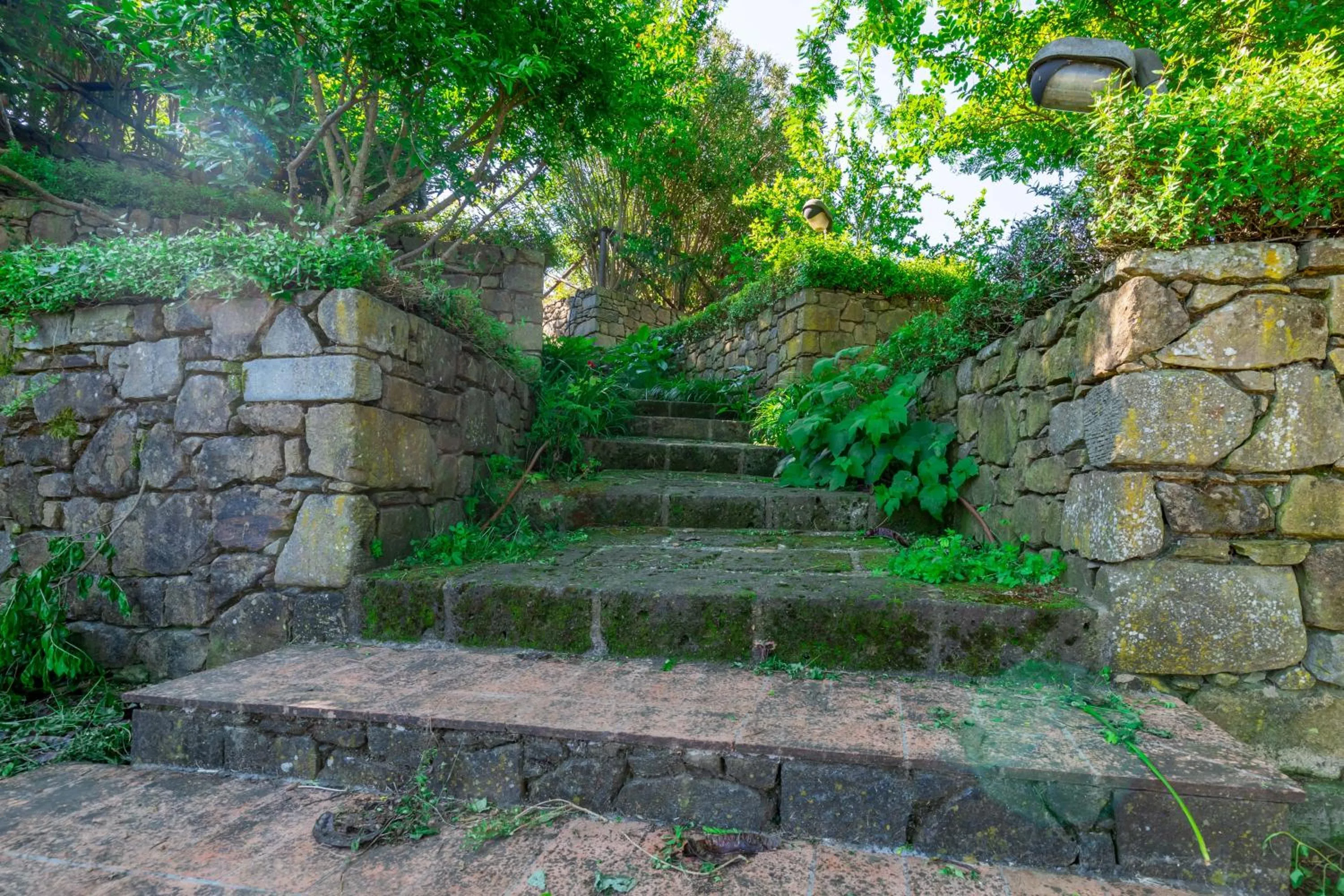 Property building in La Casa Medioevale