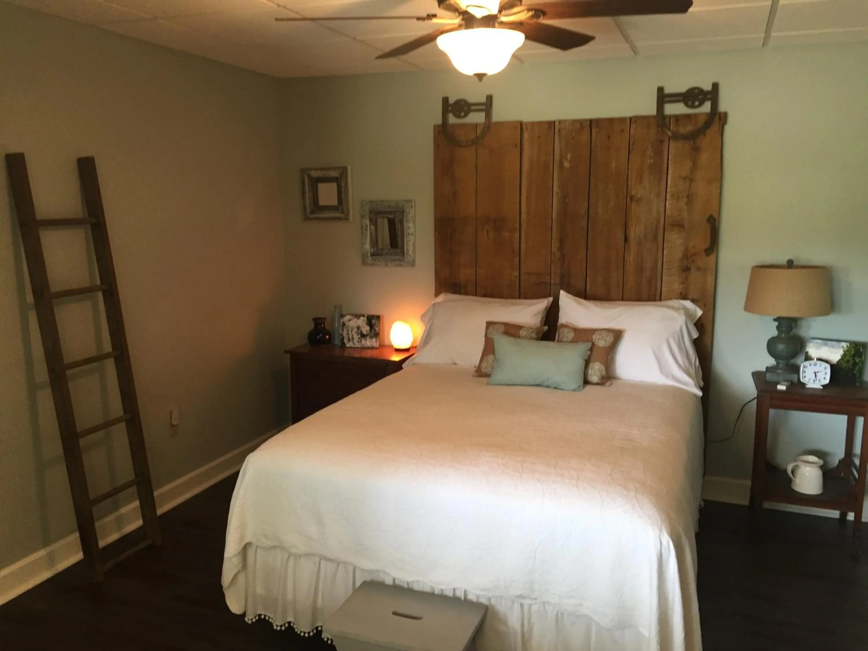 Bed in Vineyard Woods