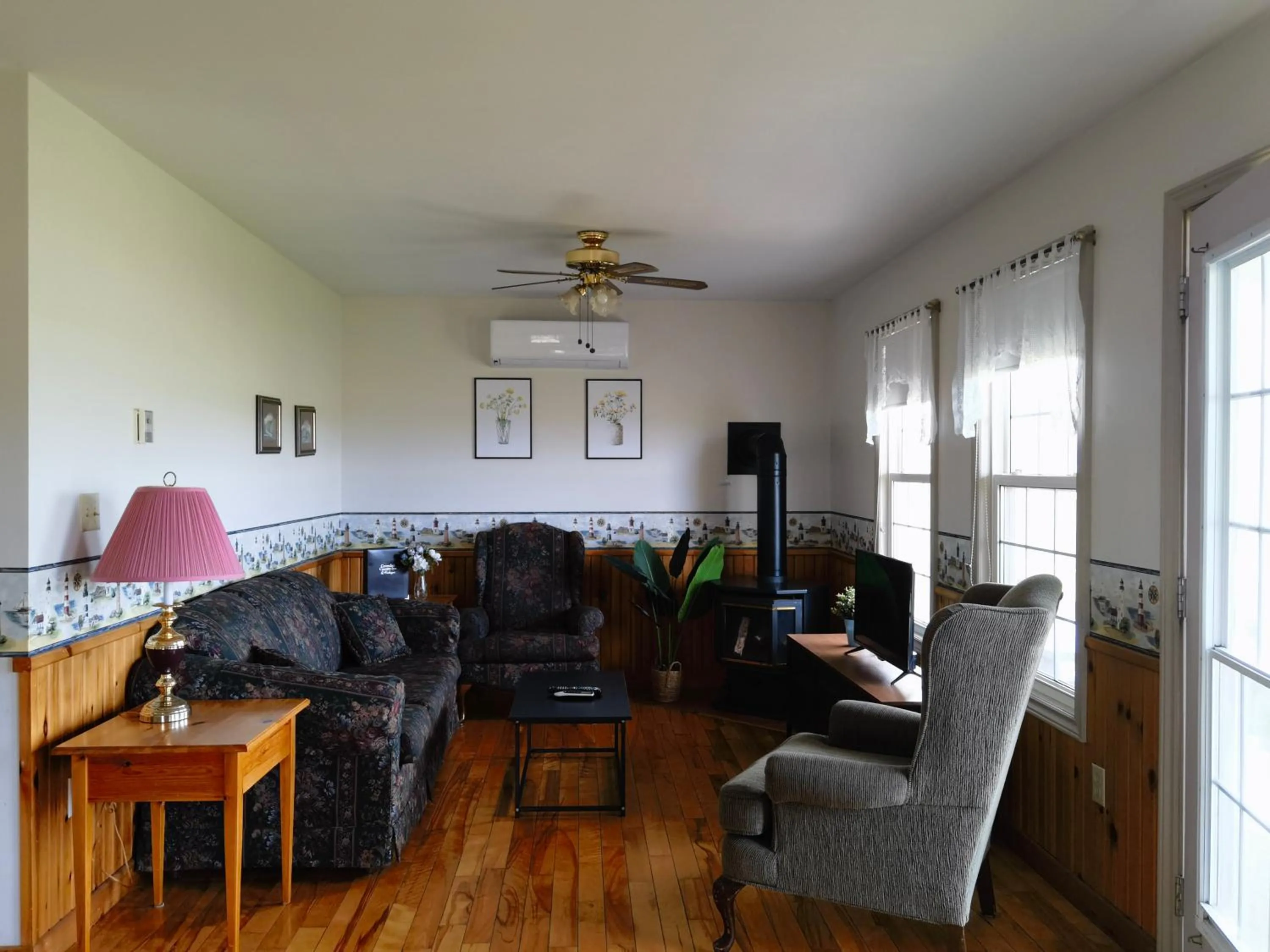 Cavendish Country Inn & Cottages