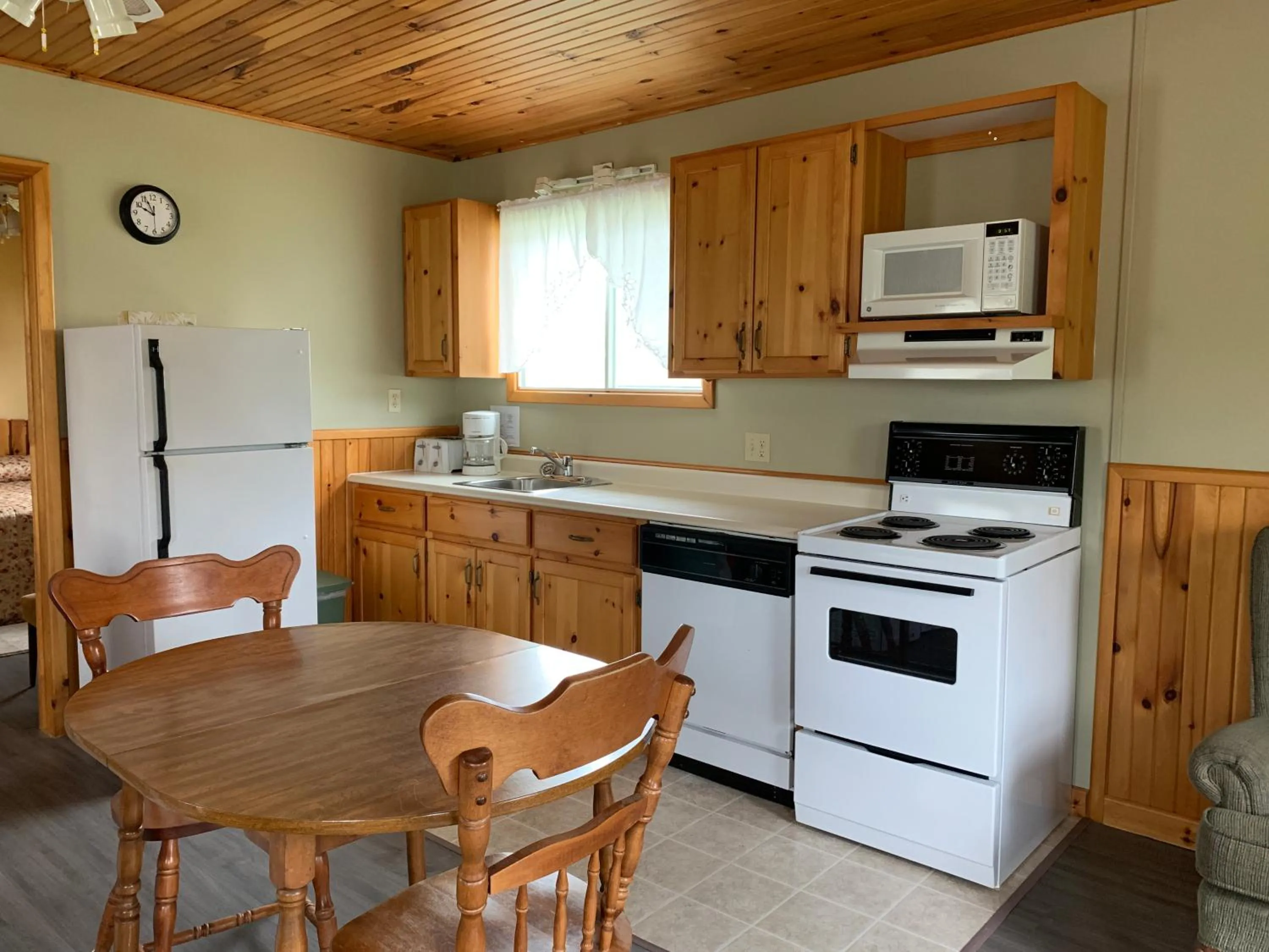 Cavendish Country Inn & Cottages