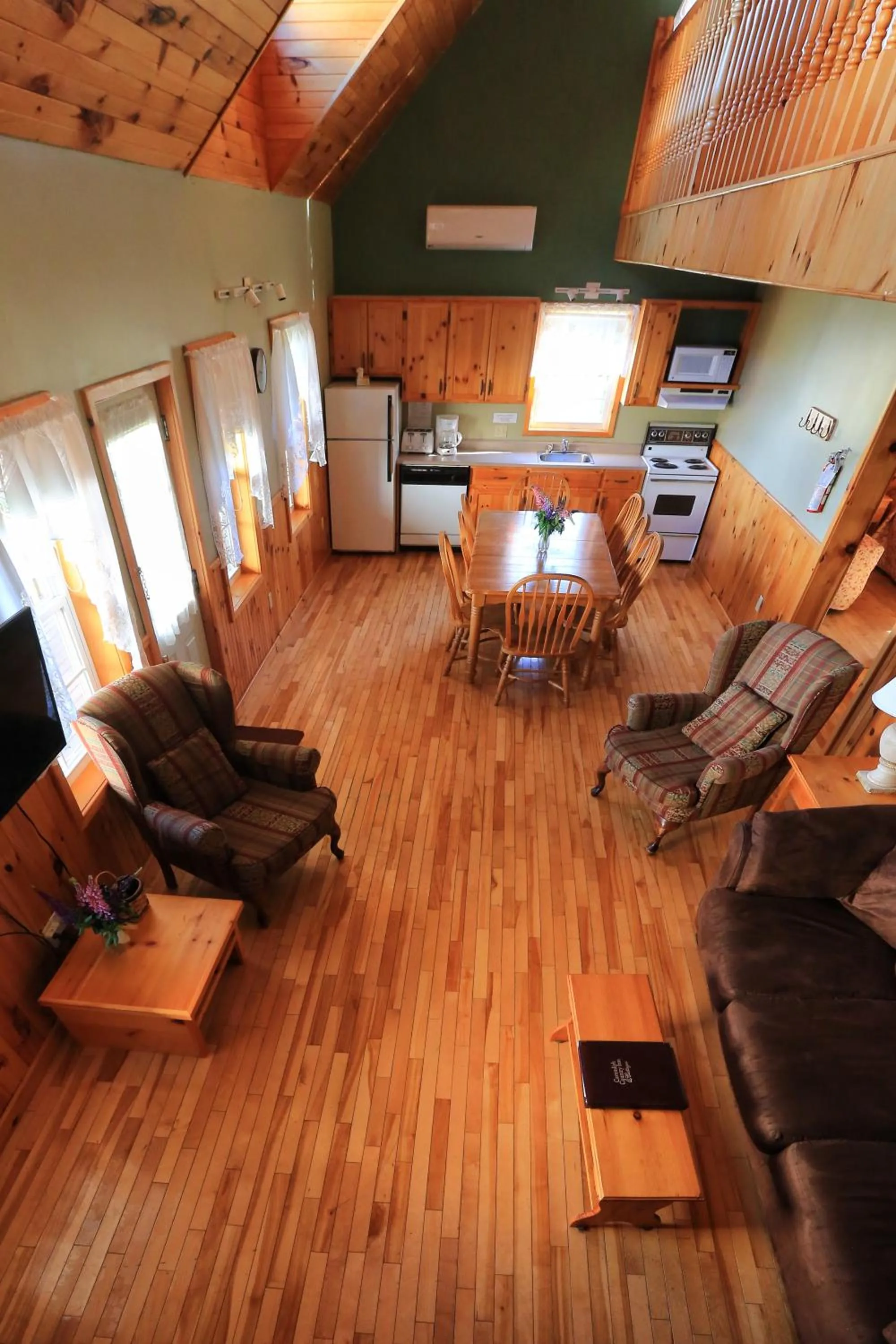 Cavendish Country Inn & Cottages