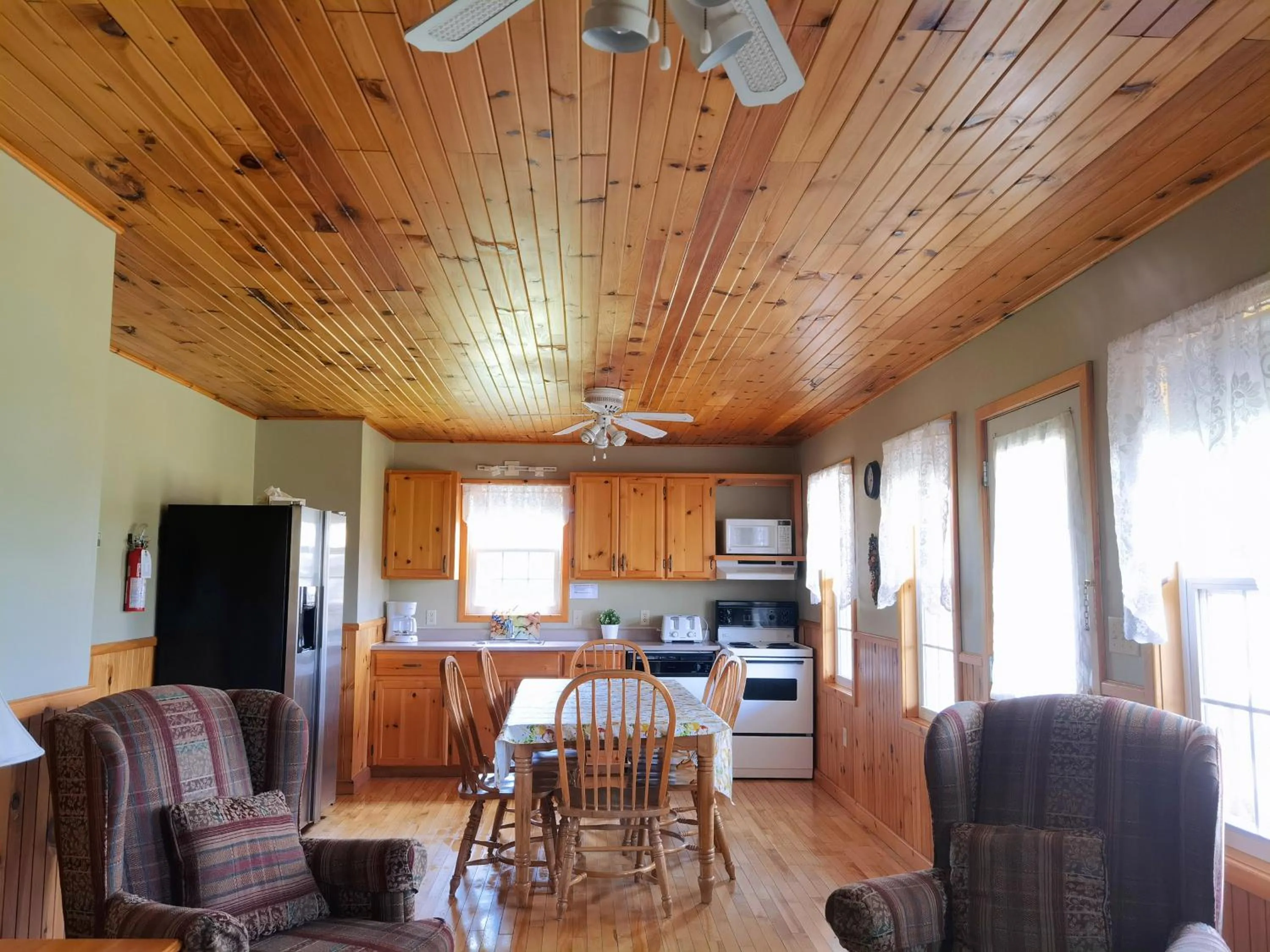 Cavendish Country Inn & Cottages