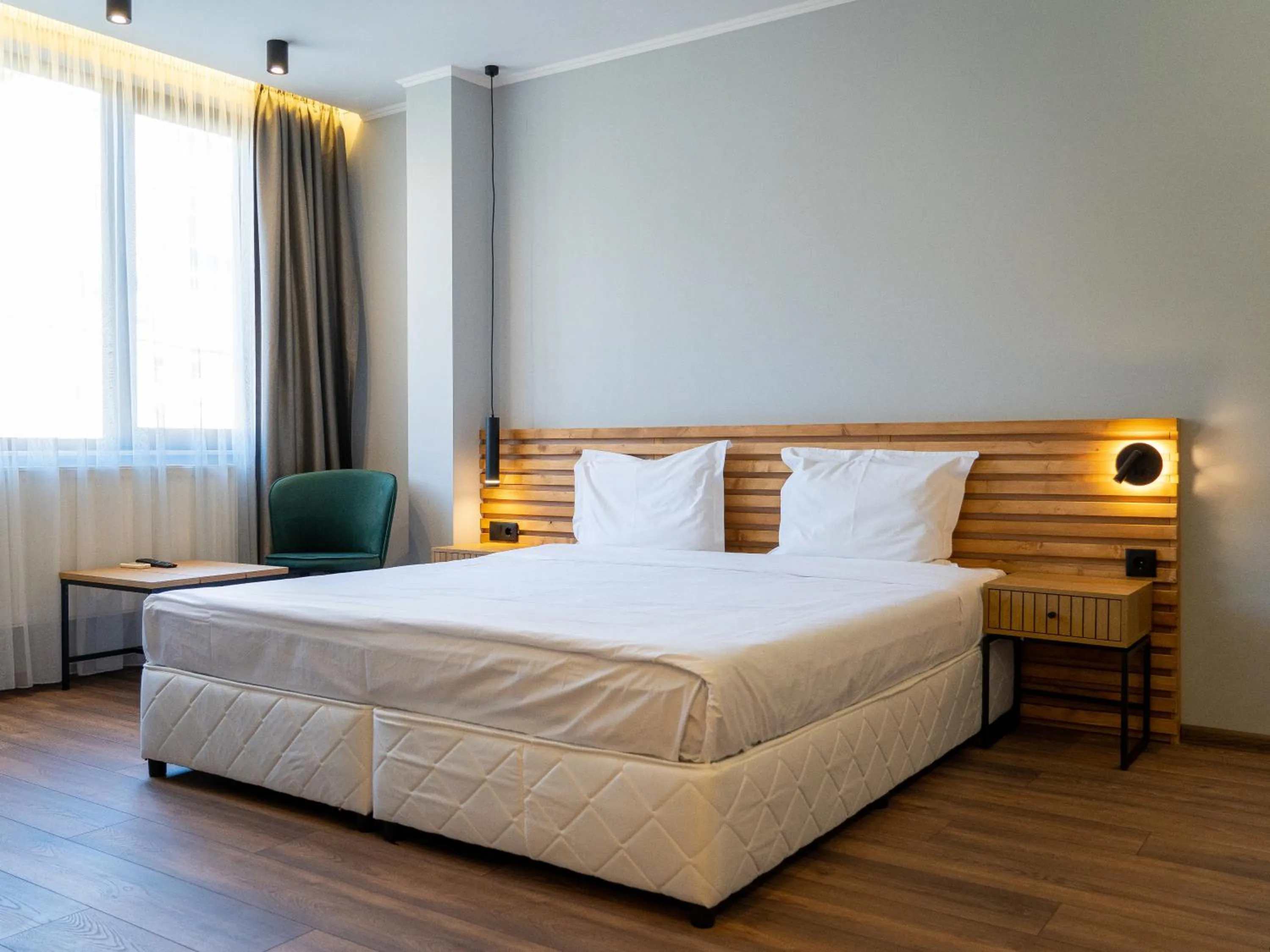 Bed in Family Hotel Pak Tam