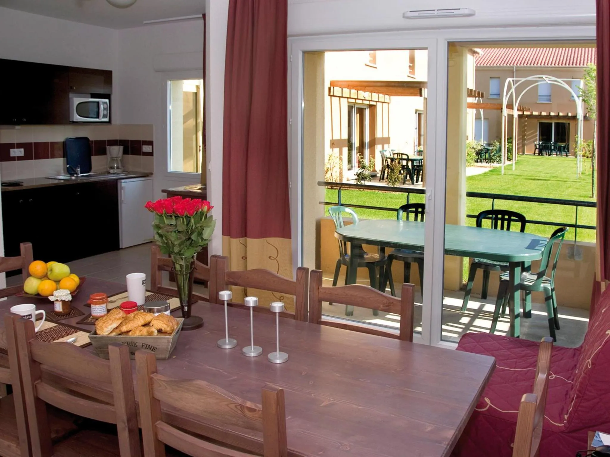 Living room in Lagrange Vacances Le Clos des Vignes