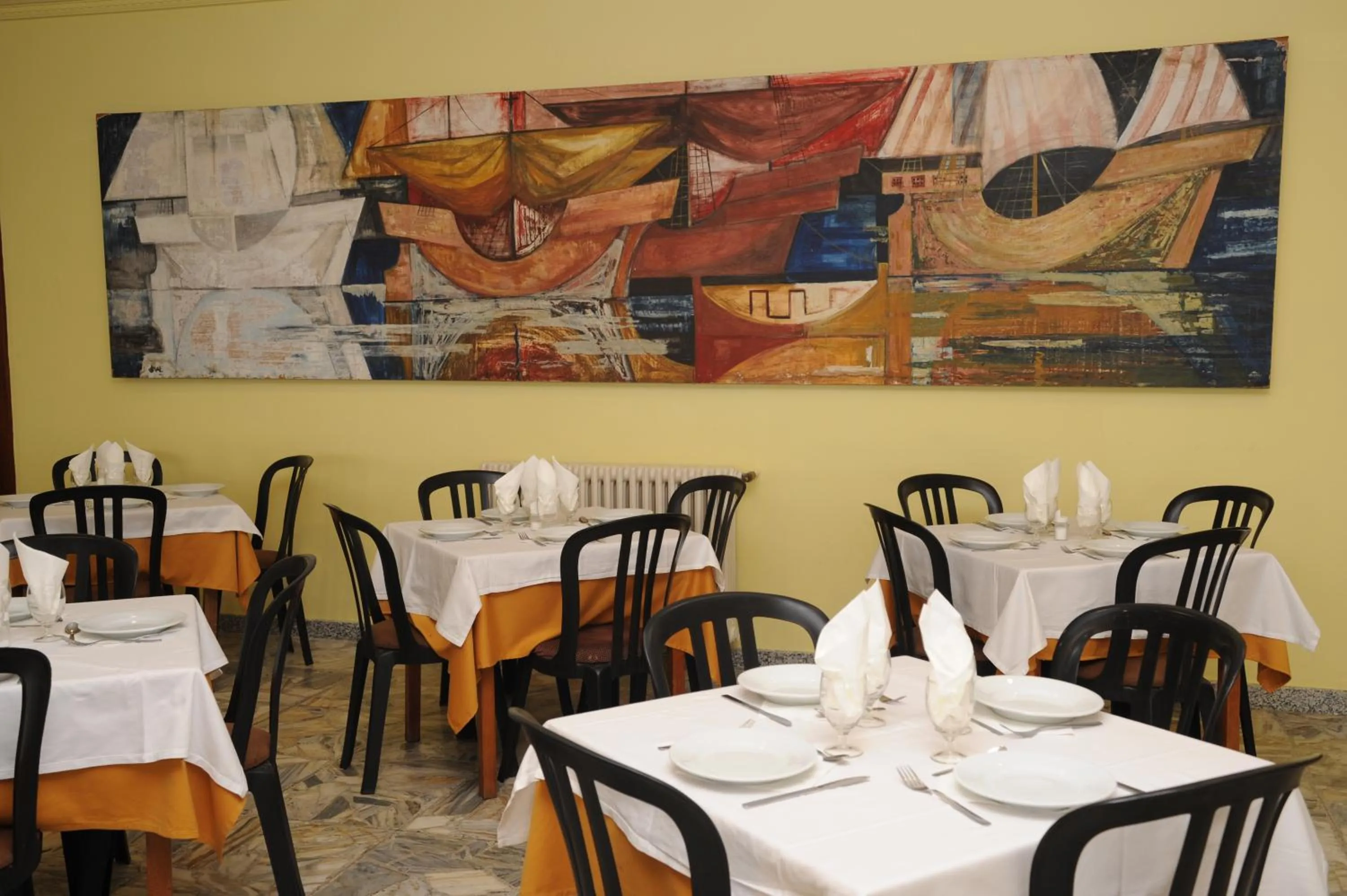 Restaurant/places to eat in Hotel Natura Park