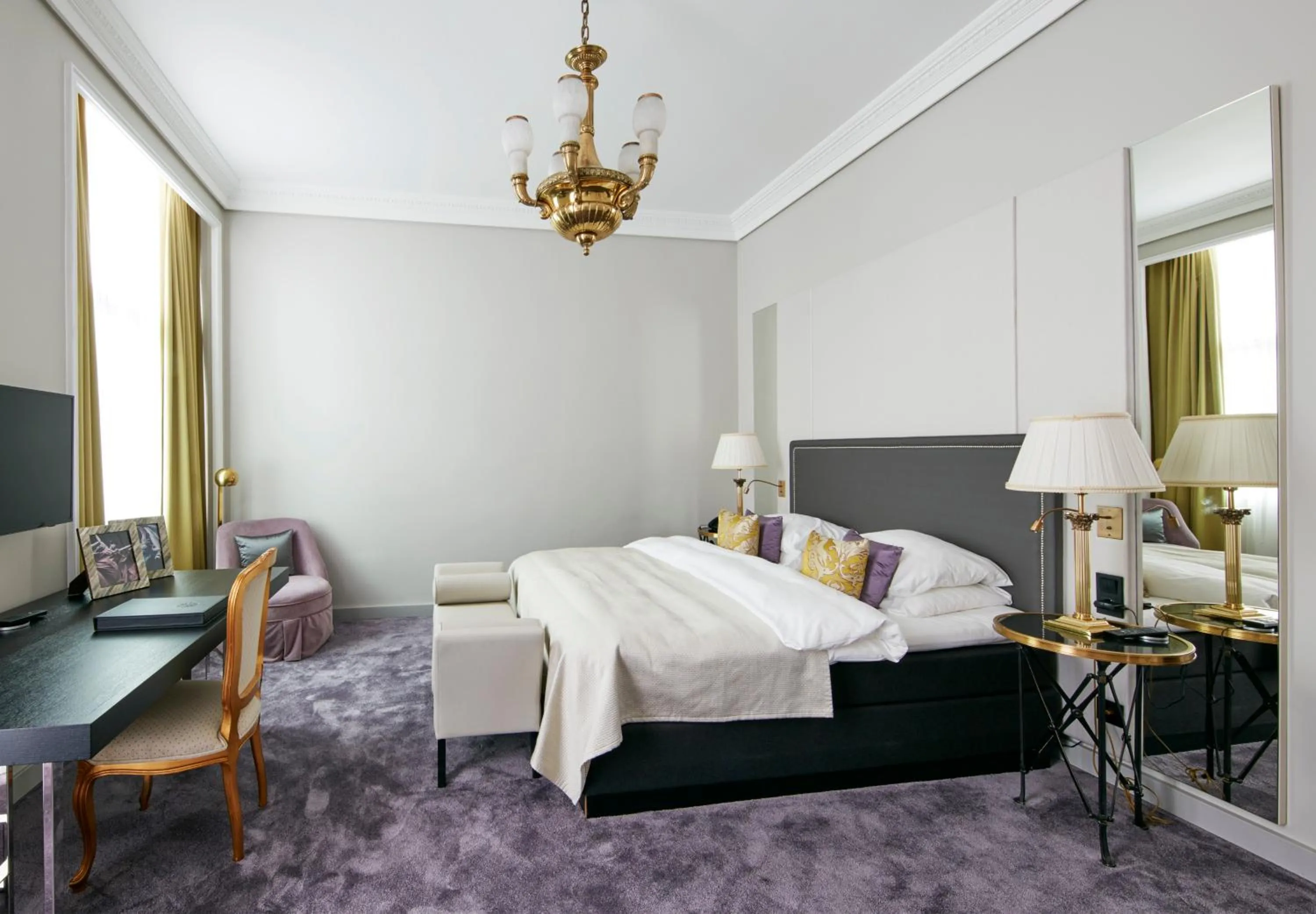 Bed in Grand Hotel Oslo