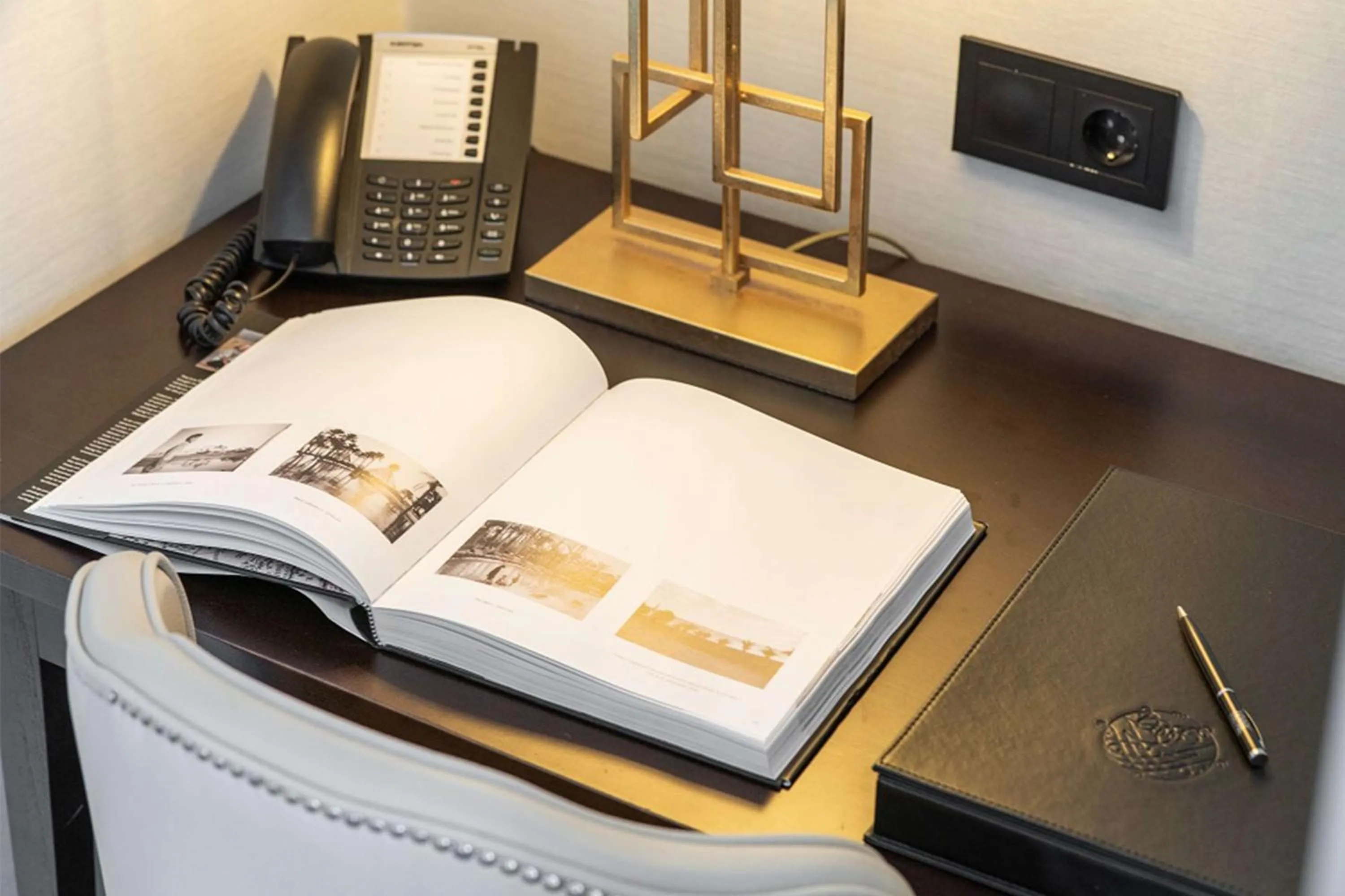 Bedroom in Grand Hotel Oslo