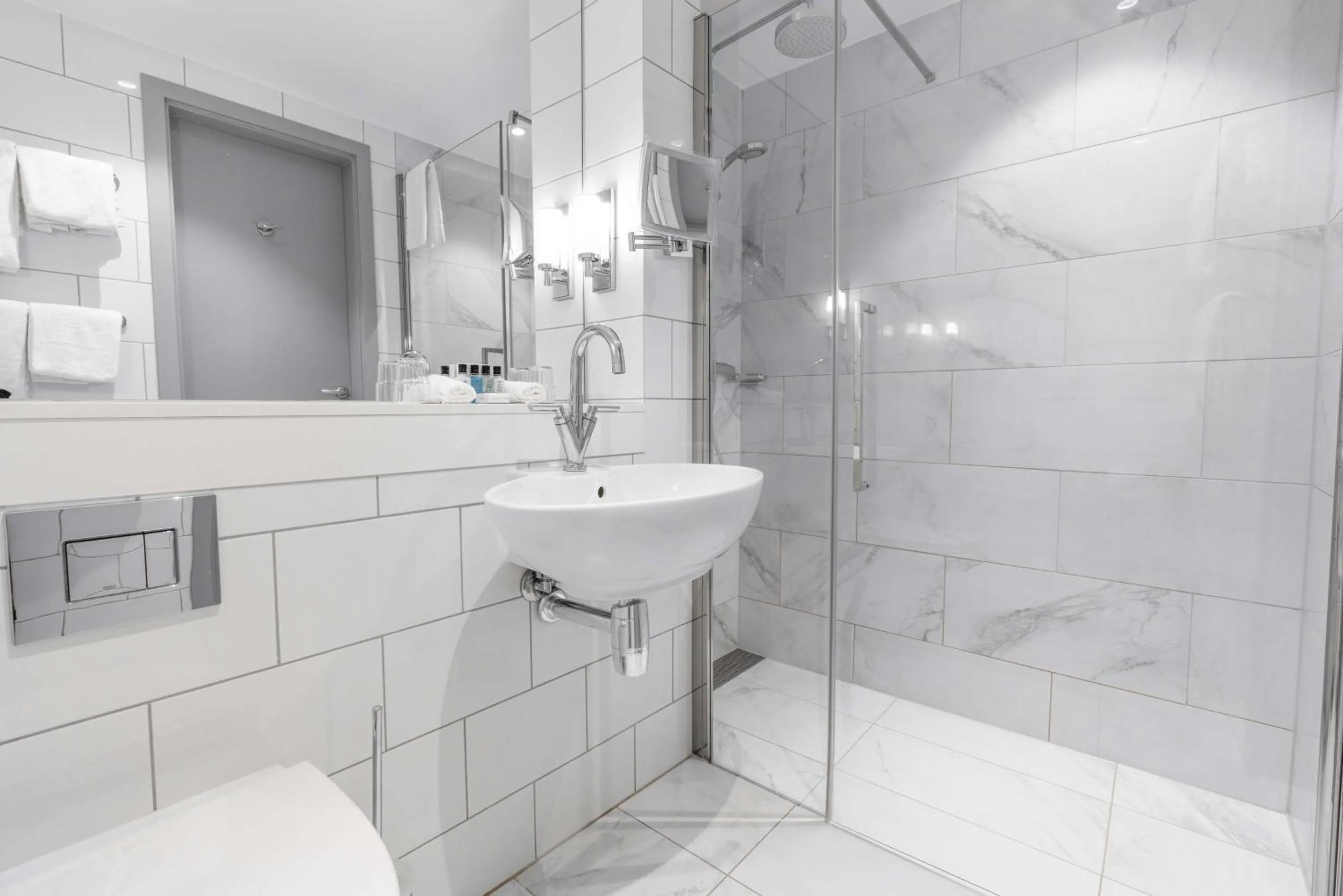 Bathroom in Grand Hotel Oslo