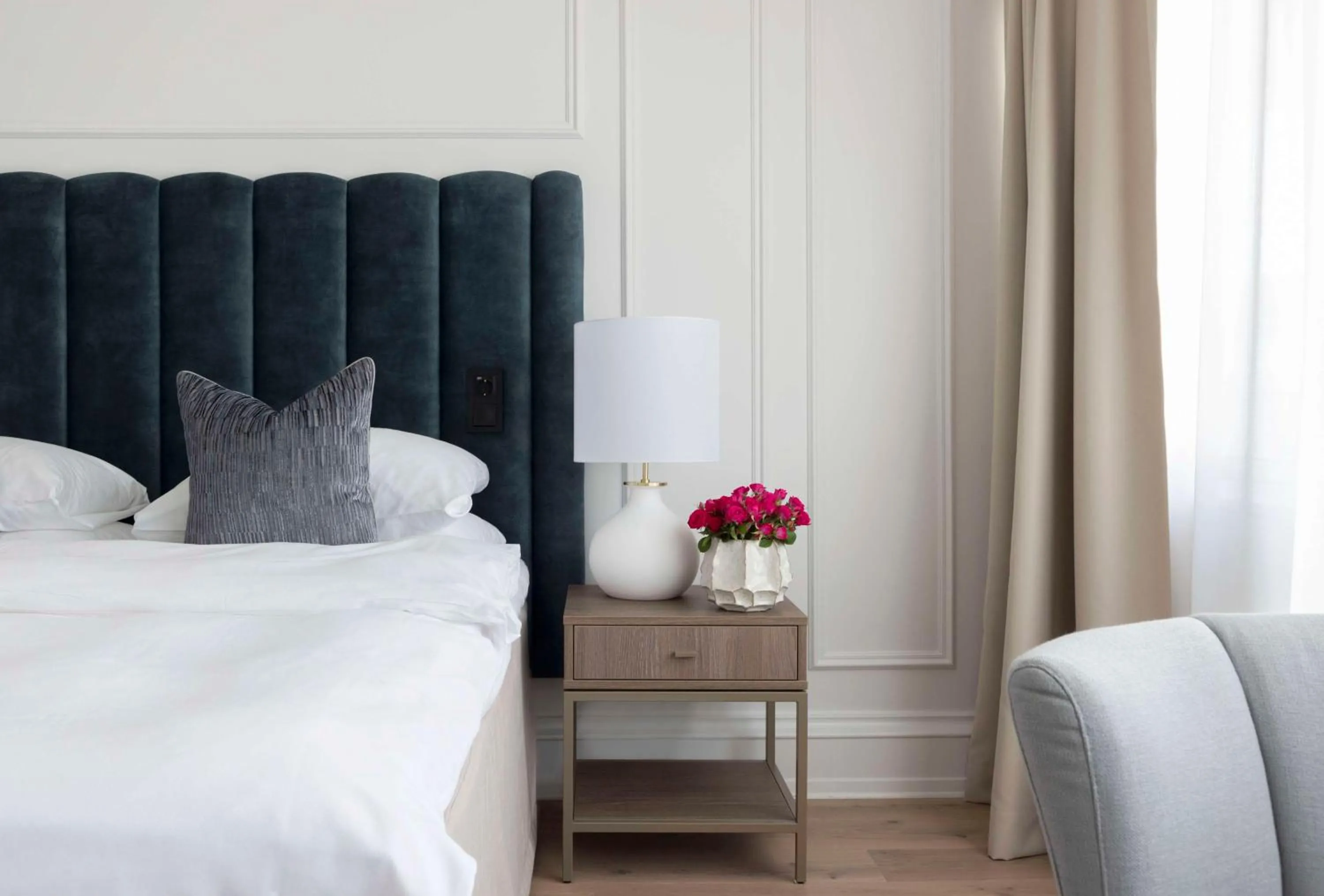 Bedroom, Bed in Grand Hotel Oslo