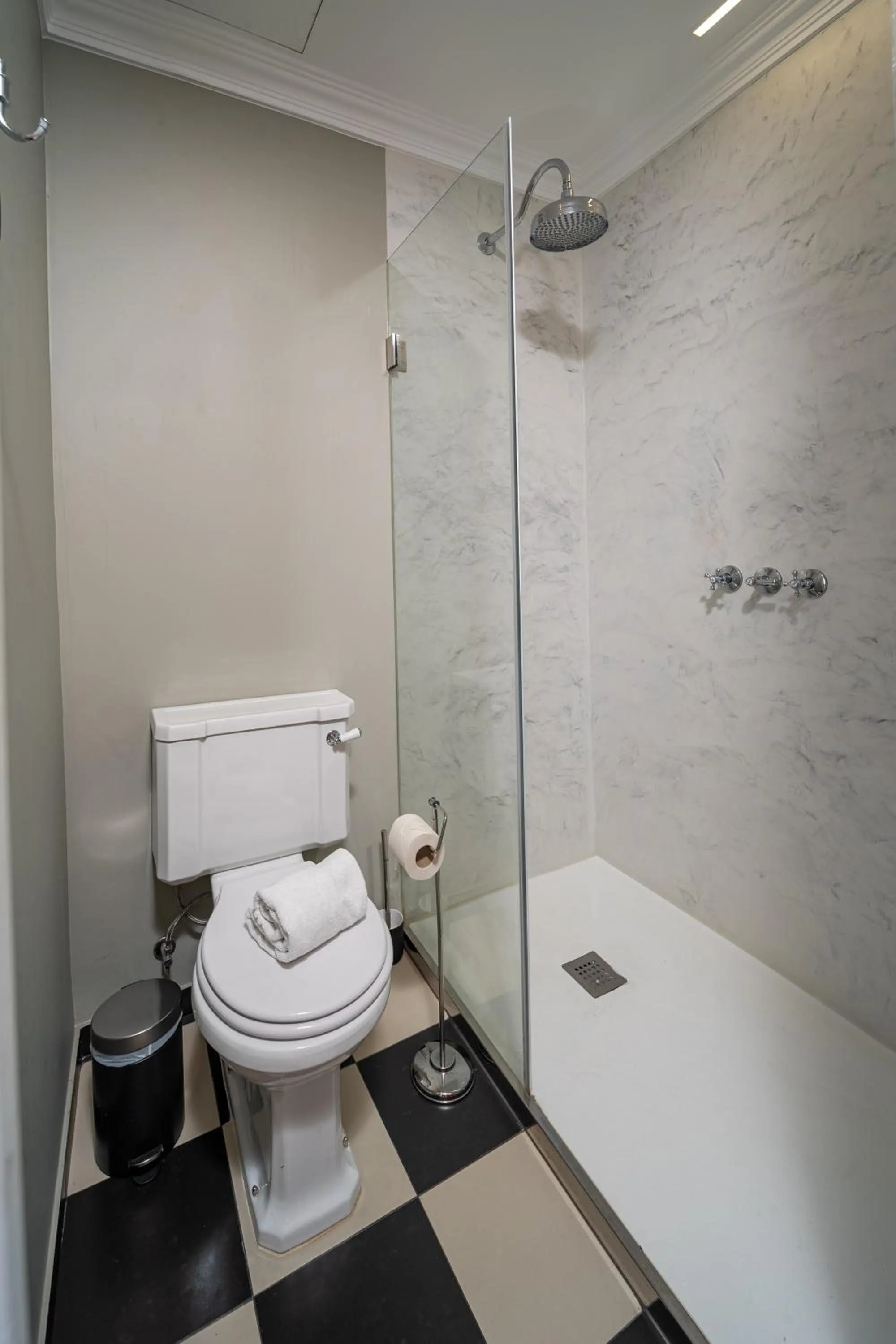 Bathroom in Pensão Londres