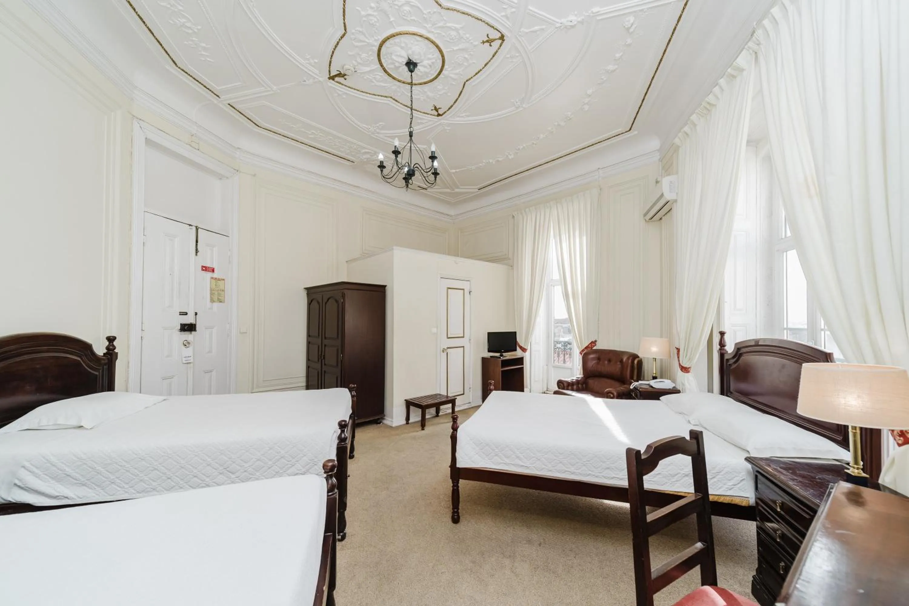 Bedroom in Pensão Londres