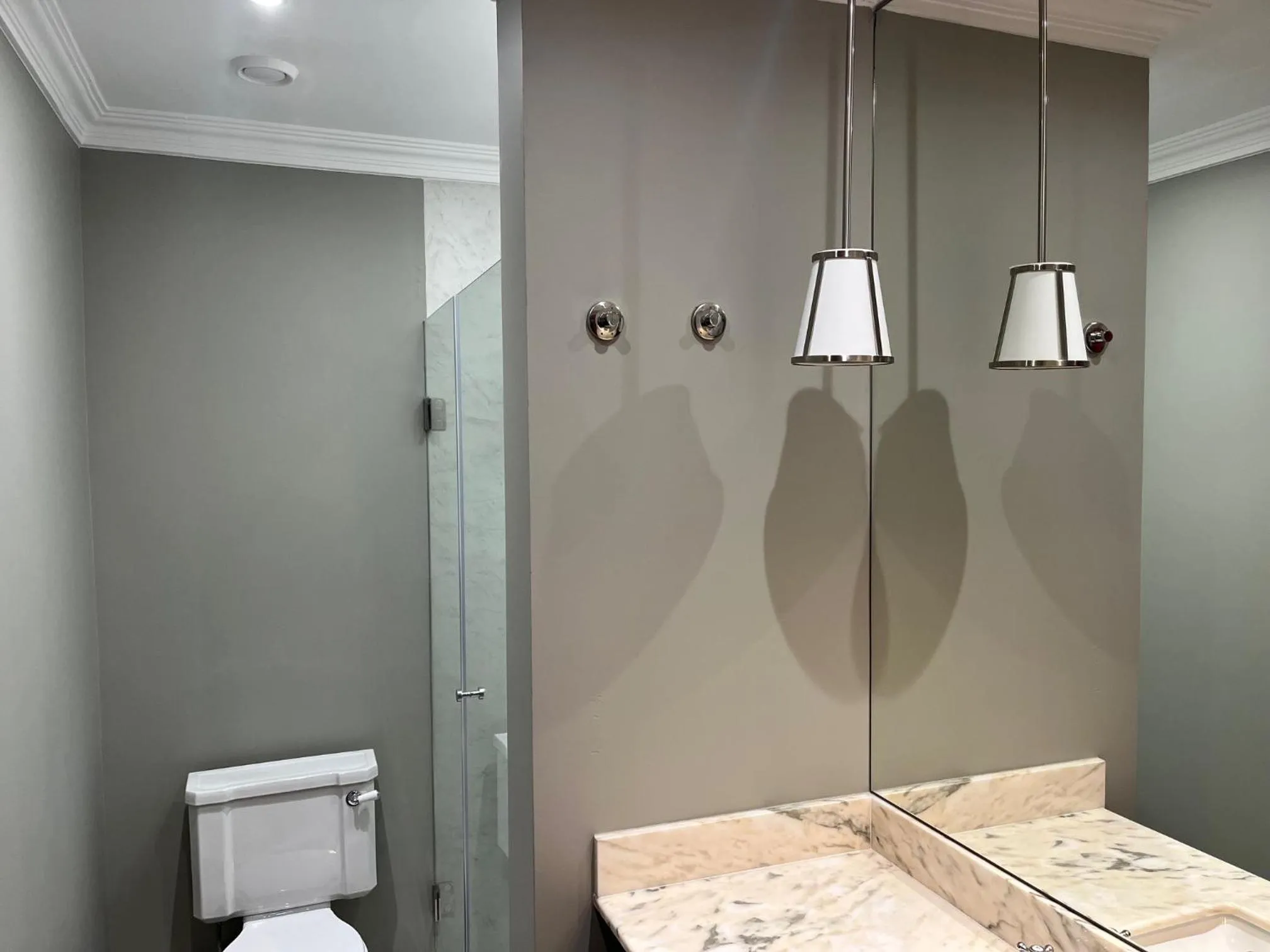 Bathroom in Pensão Londres