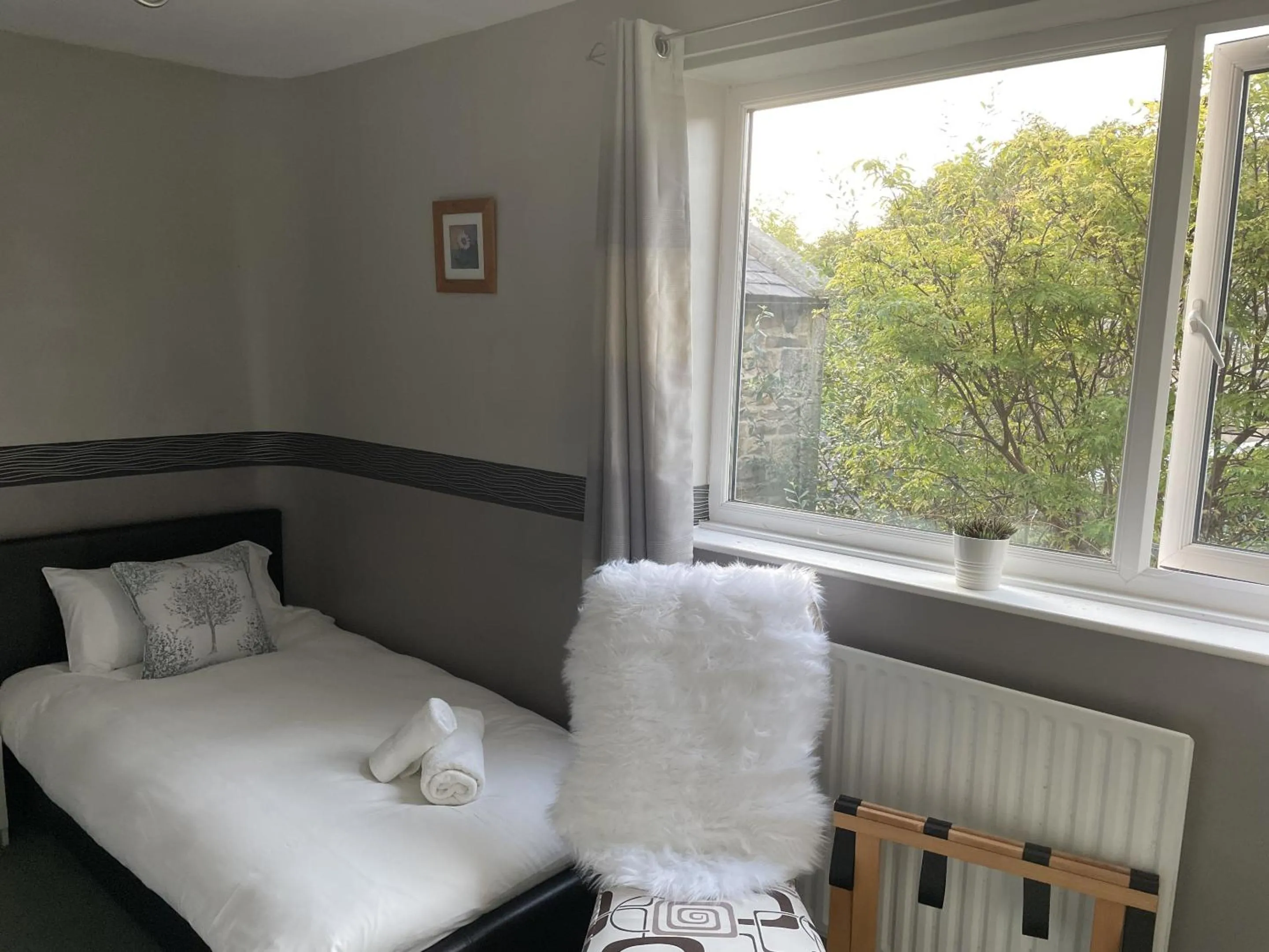 Bedroom, Bed in The Sun Inn