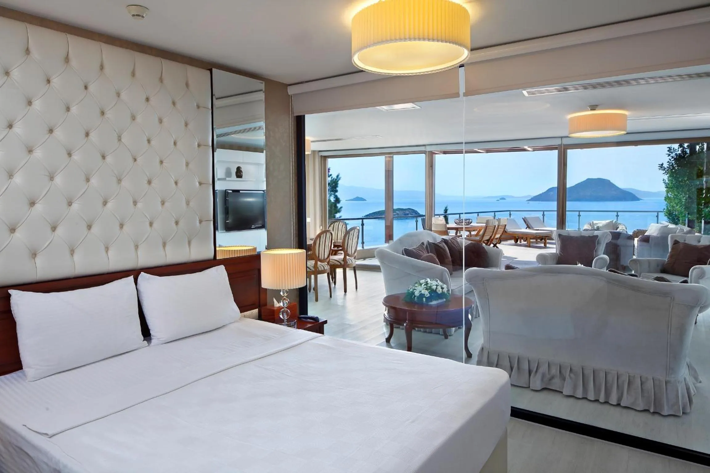 Bed in Sianji Well-Being Resort