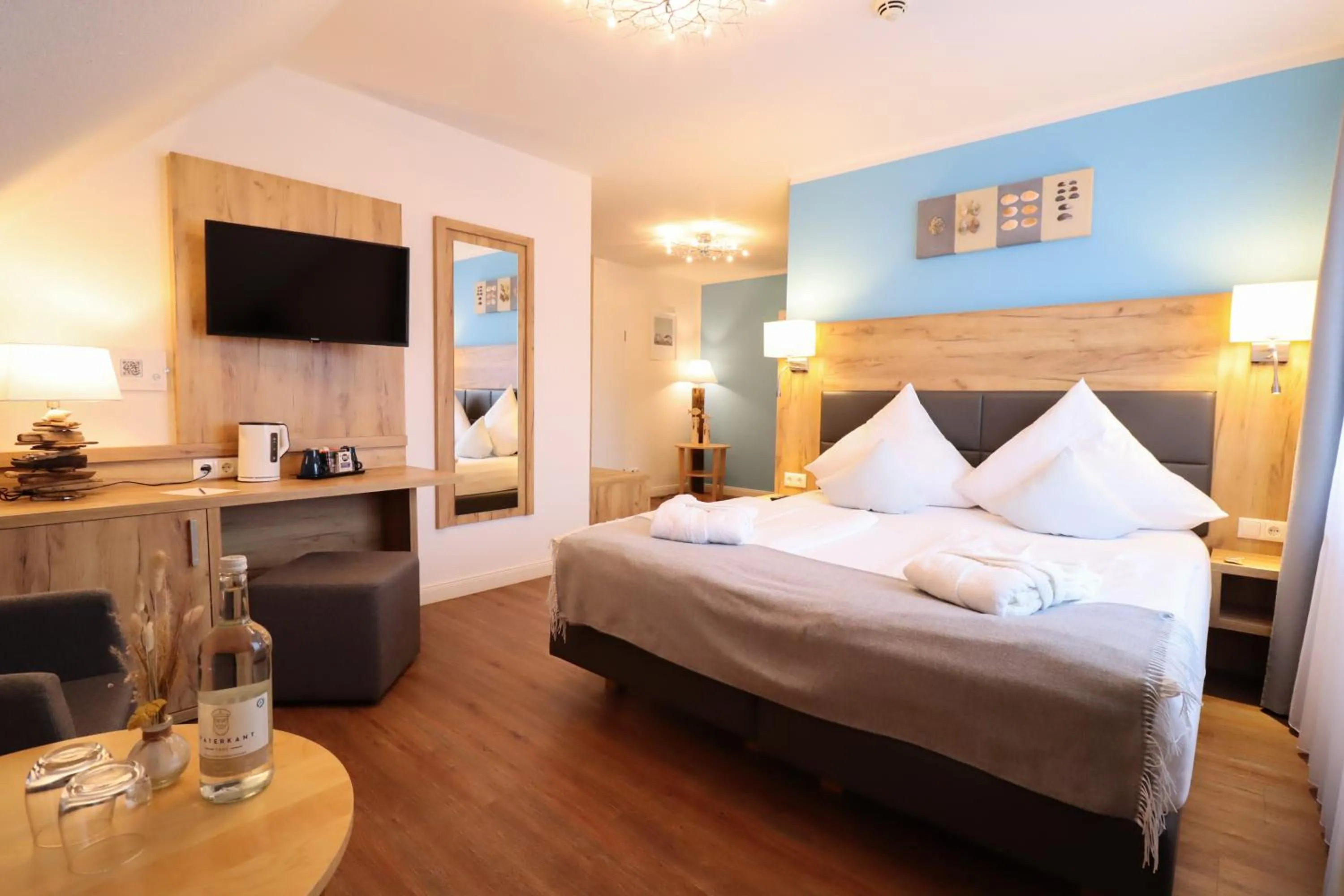 Photo of the whole room, Bed in Hotel Das kleine Glück - Adults Only