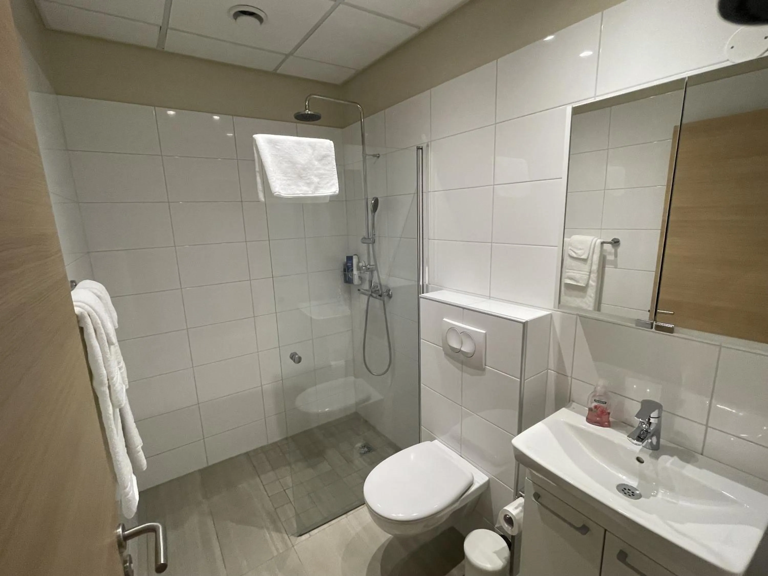 Shower in K16Apartments