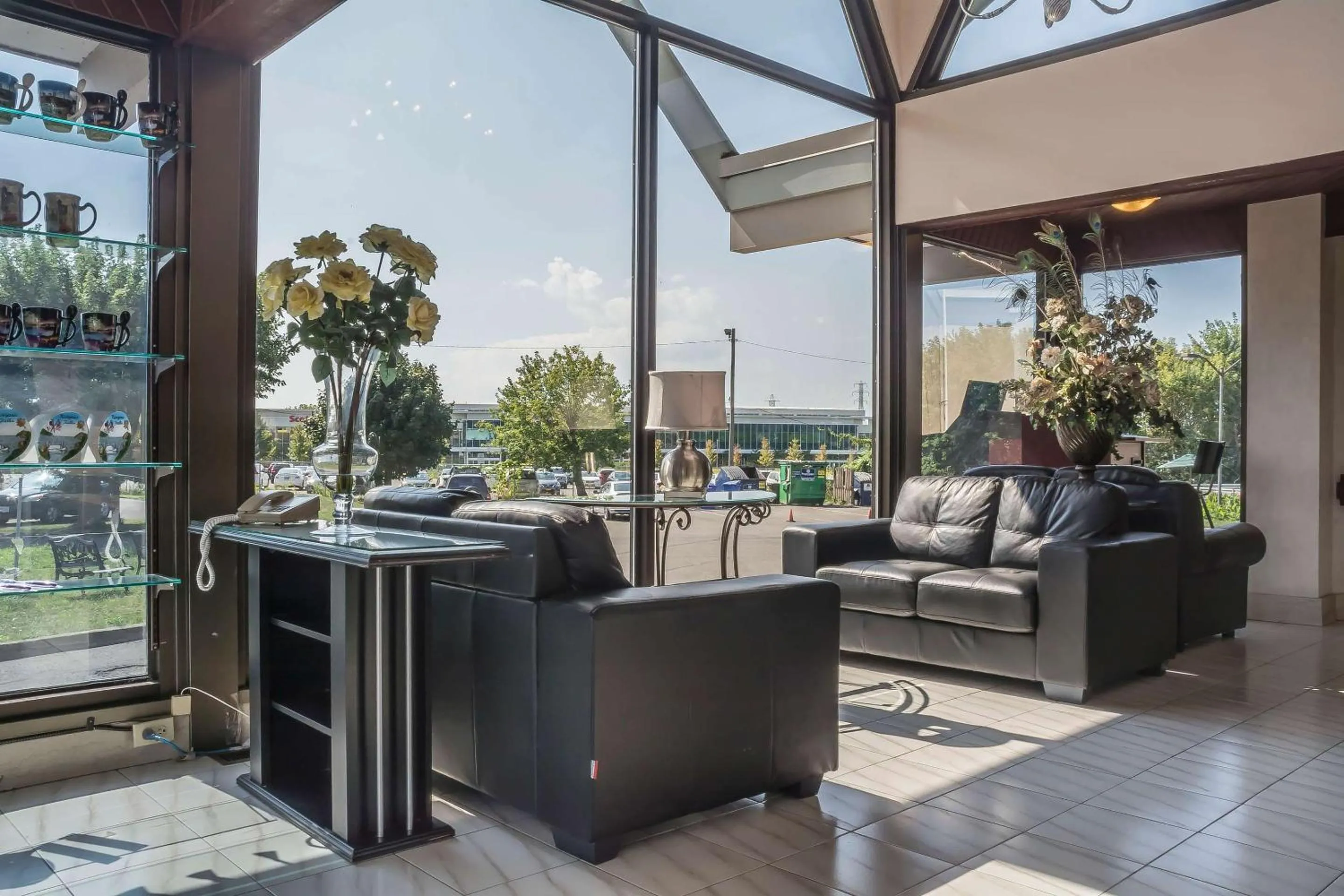 Lobby or reception in Rodeway Inn Fallsview