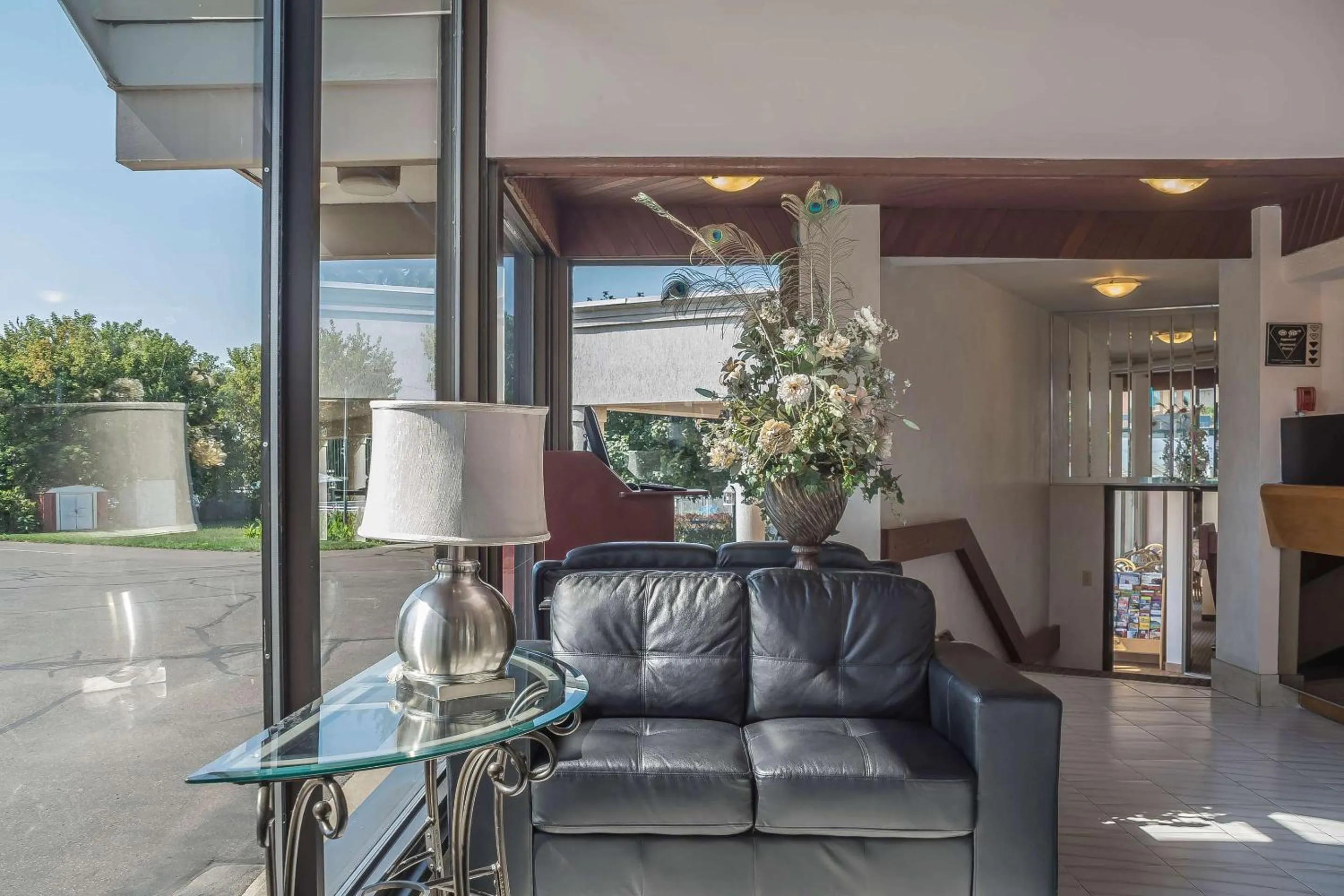 Lobby or reception in Rodeway Inn Fallsview