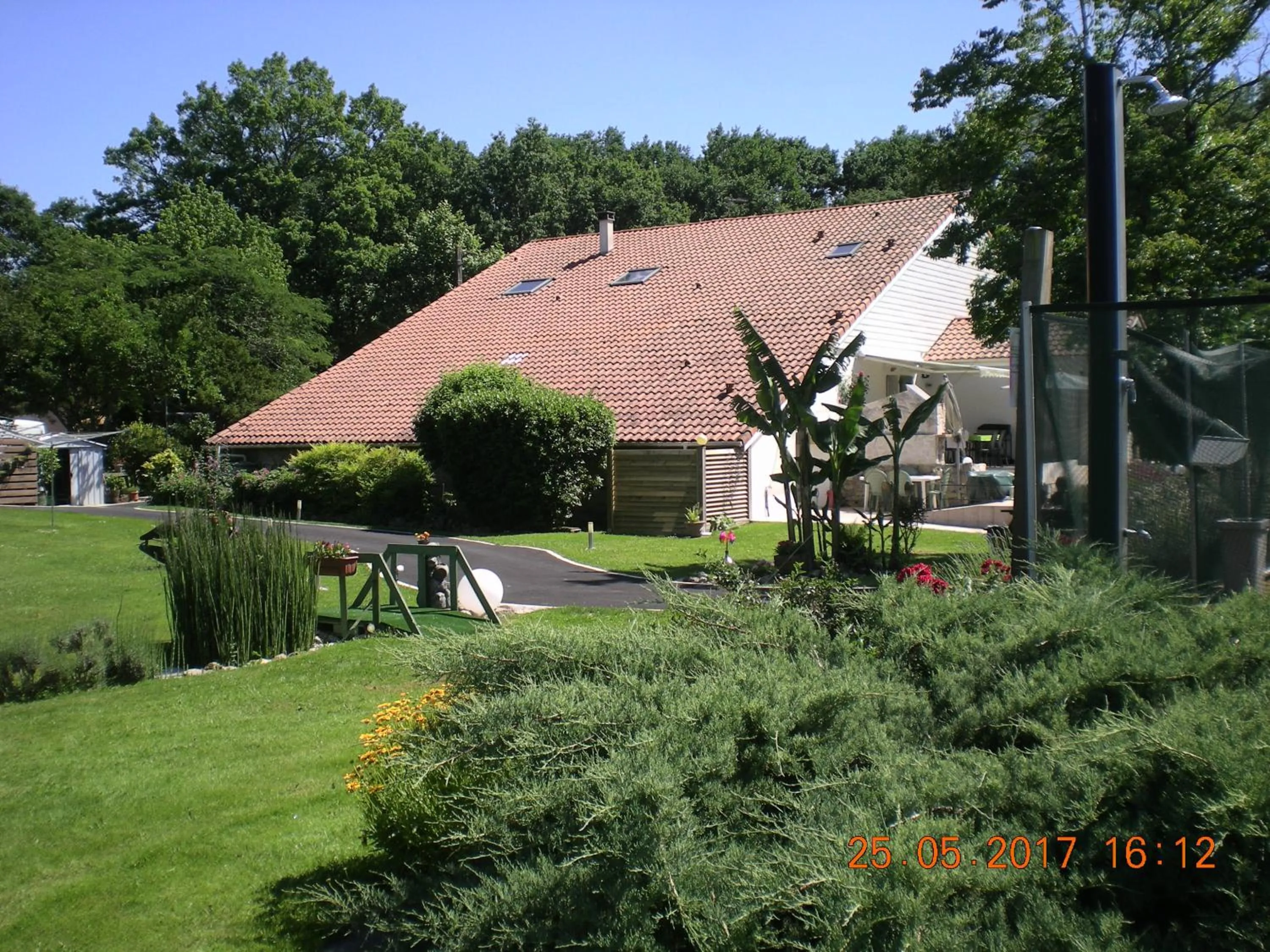 Property building in Au Petit Pédegouaty